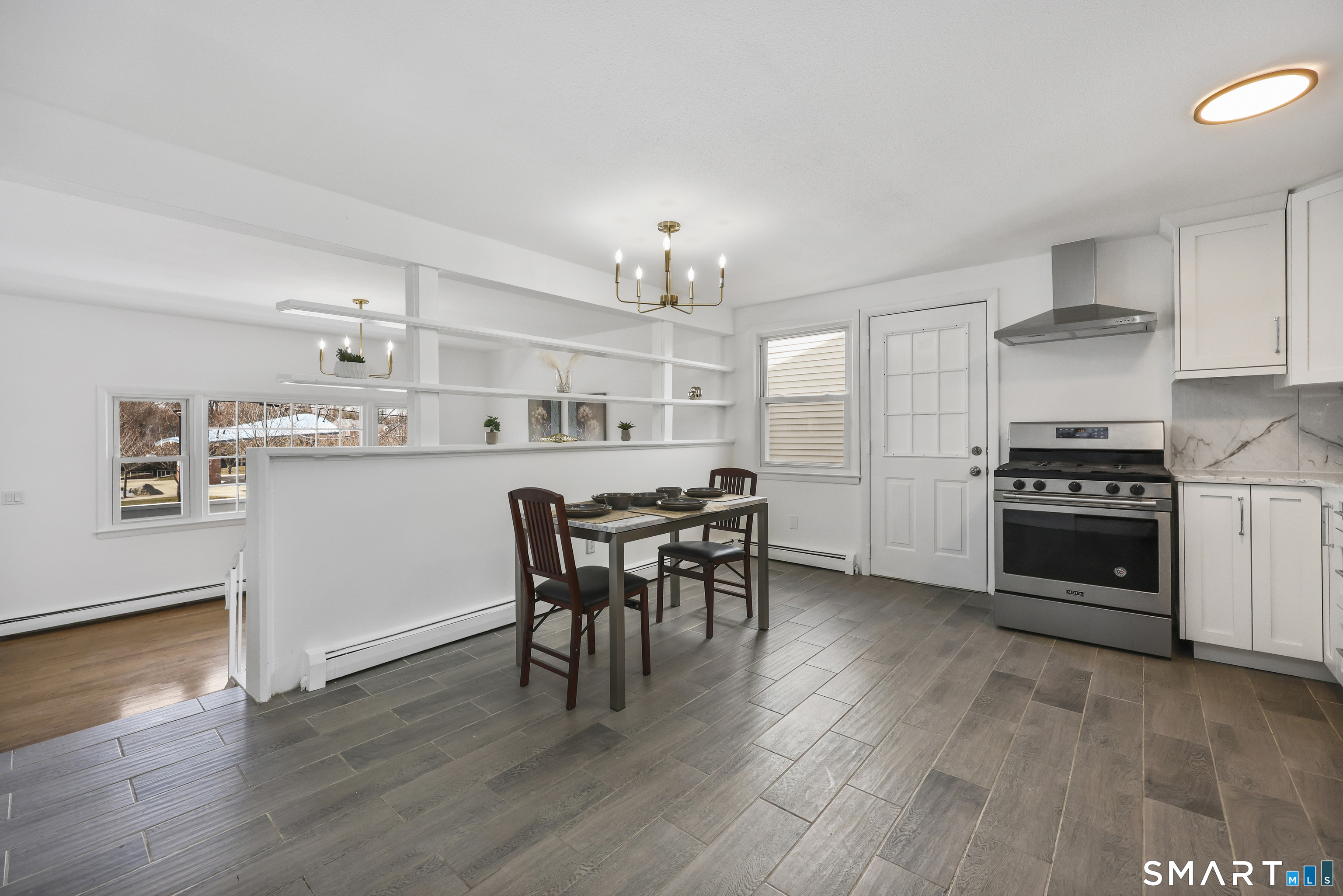 305 Mill Rock Road 305