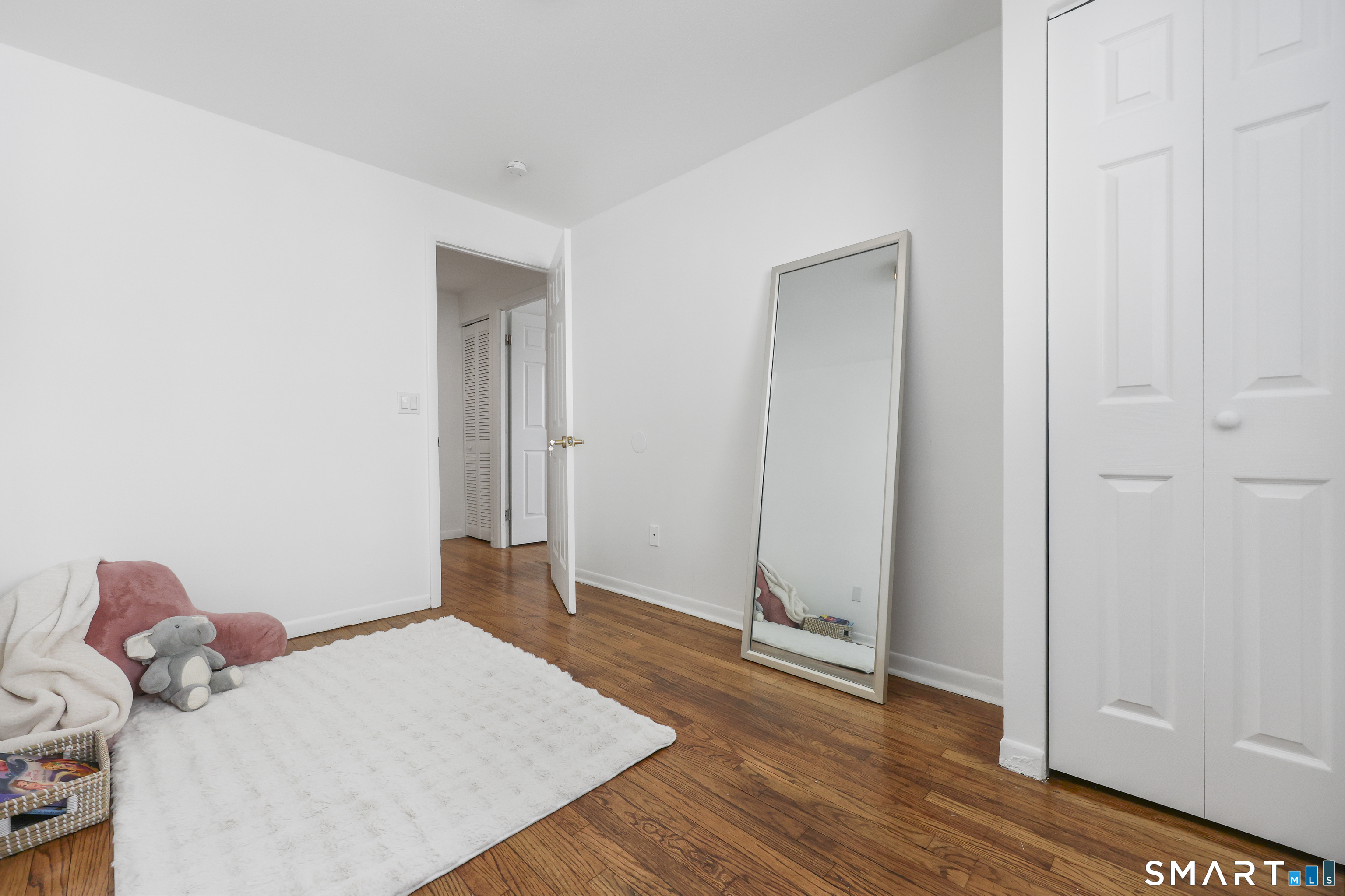 305 Mill Rock Road 305