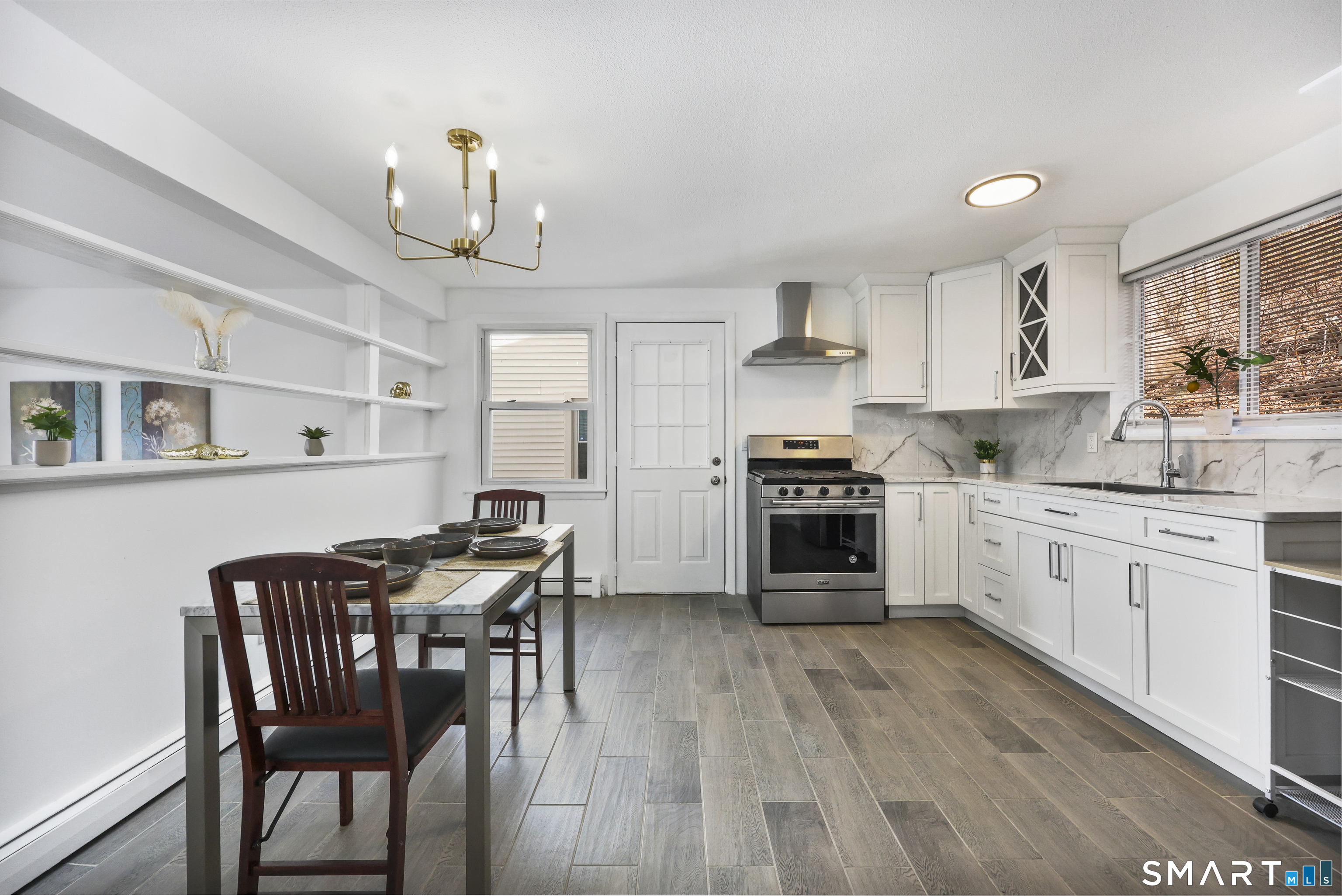 305 Mill Rock Road 305