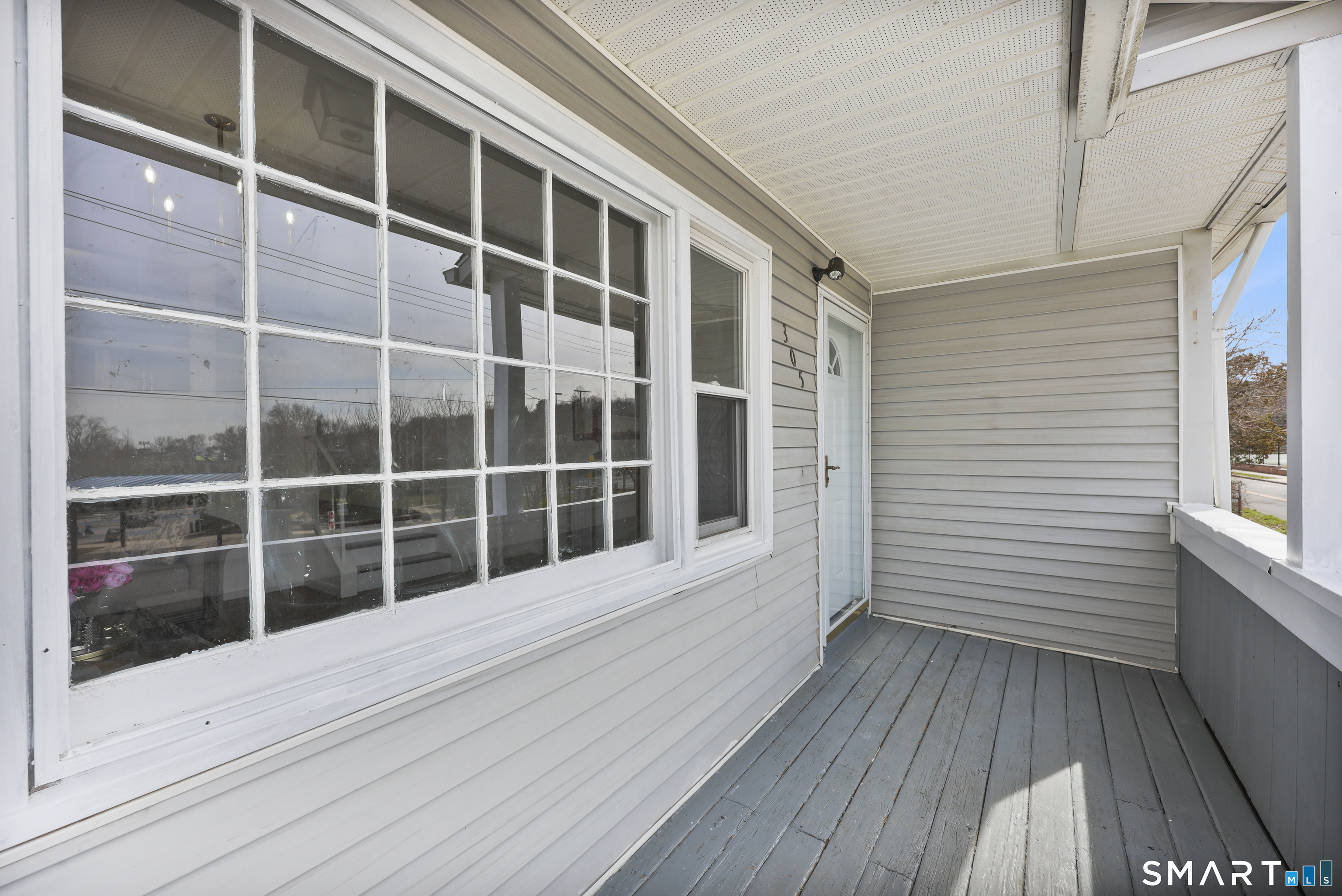 305 Mill Rock Road 305