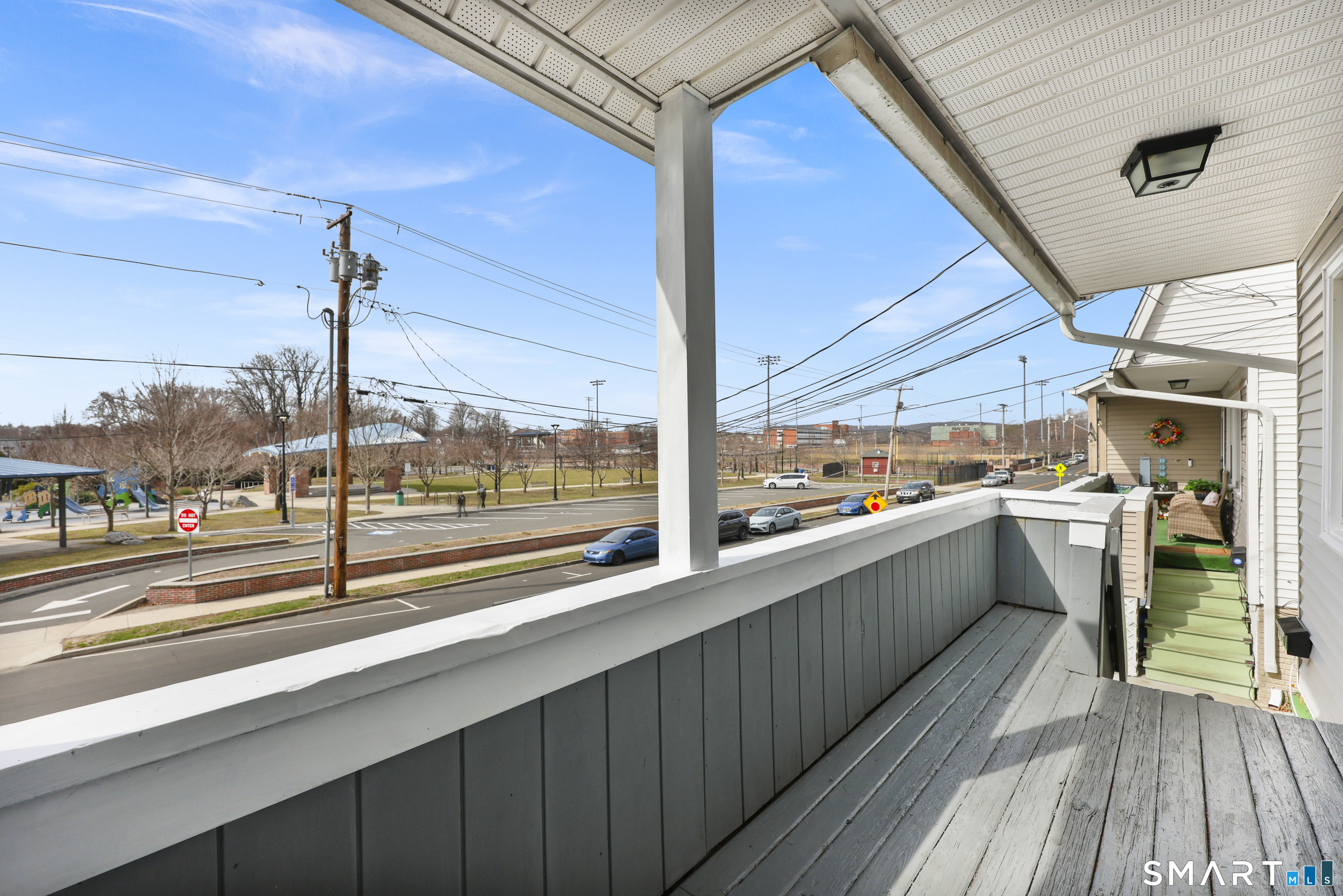 305 Mill Rock Road 305