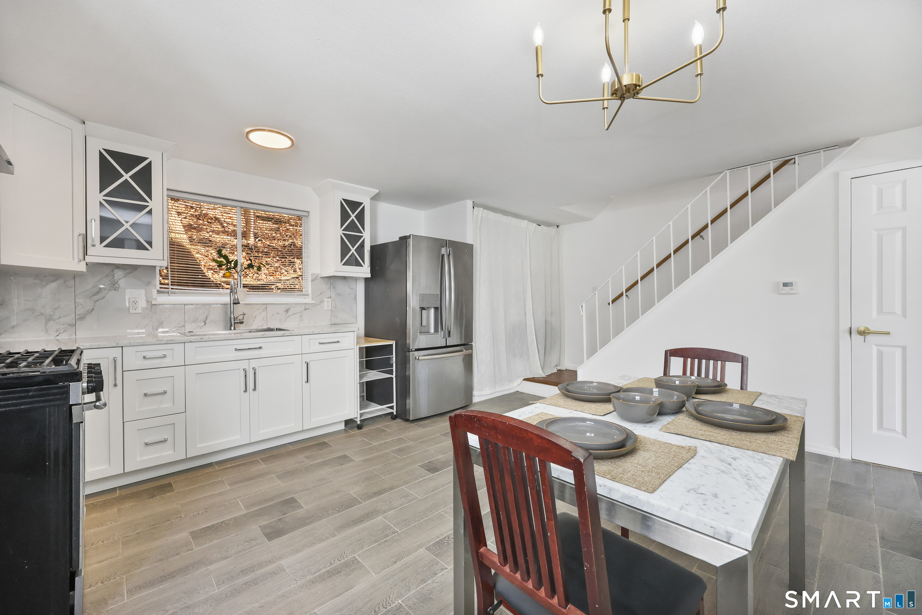 305 Mill Rock Road 305