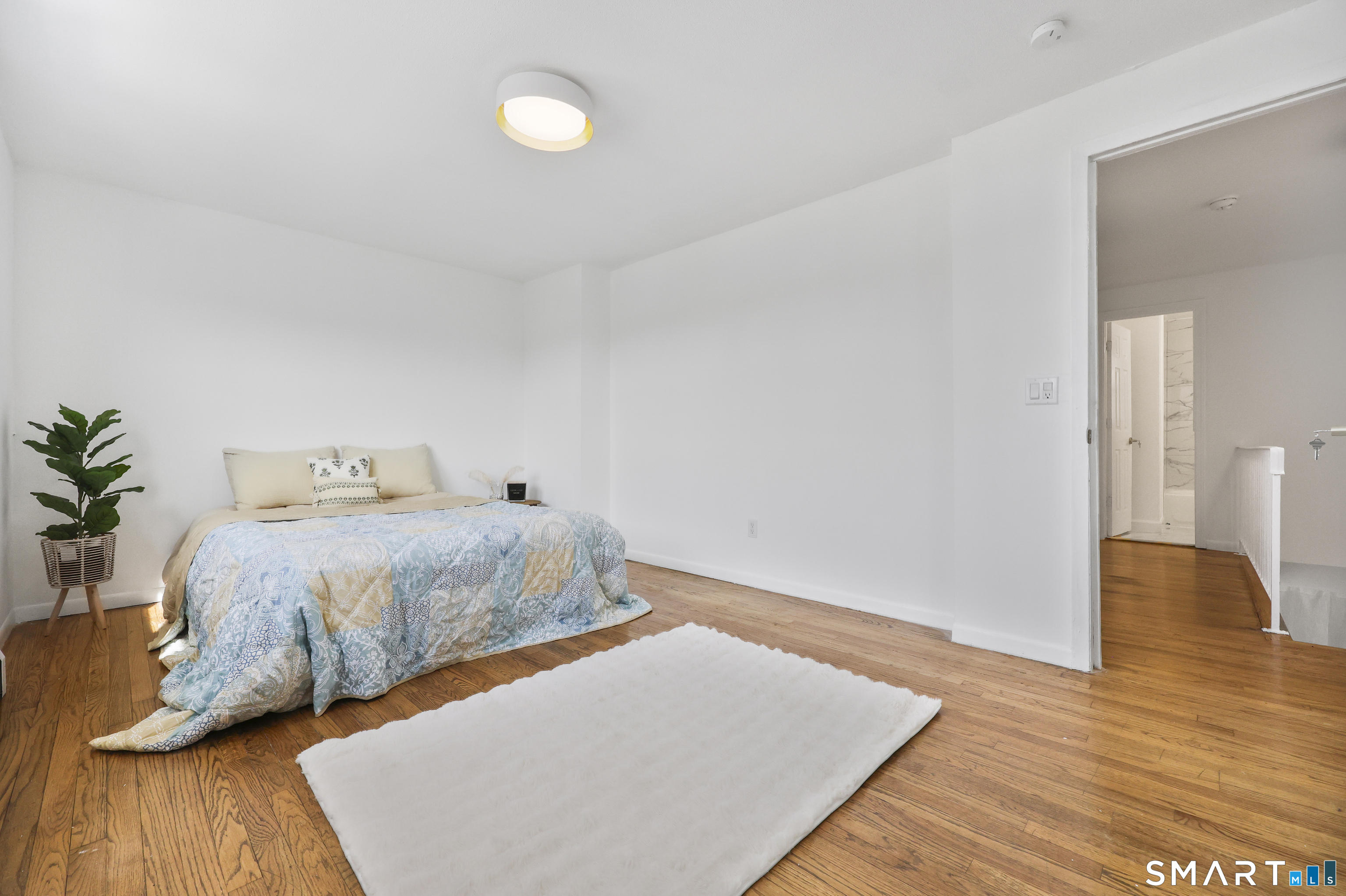 305 Mill Rock Road 305