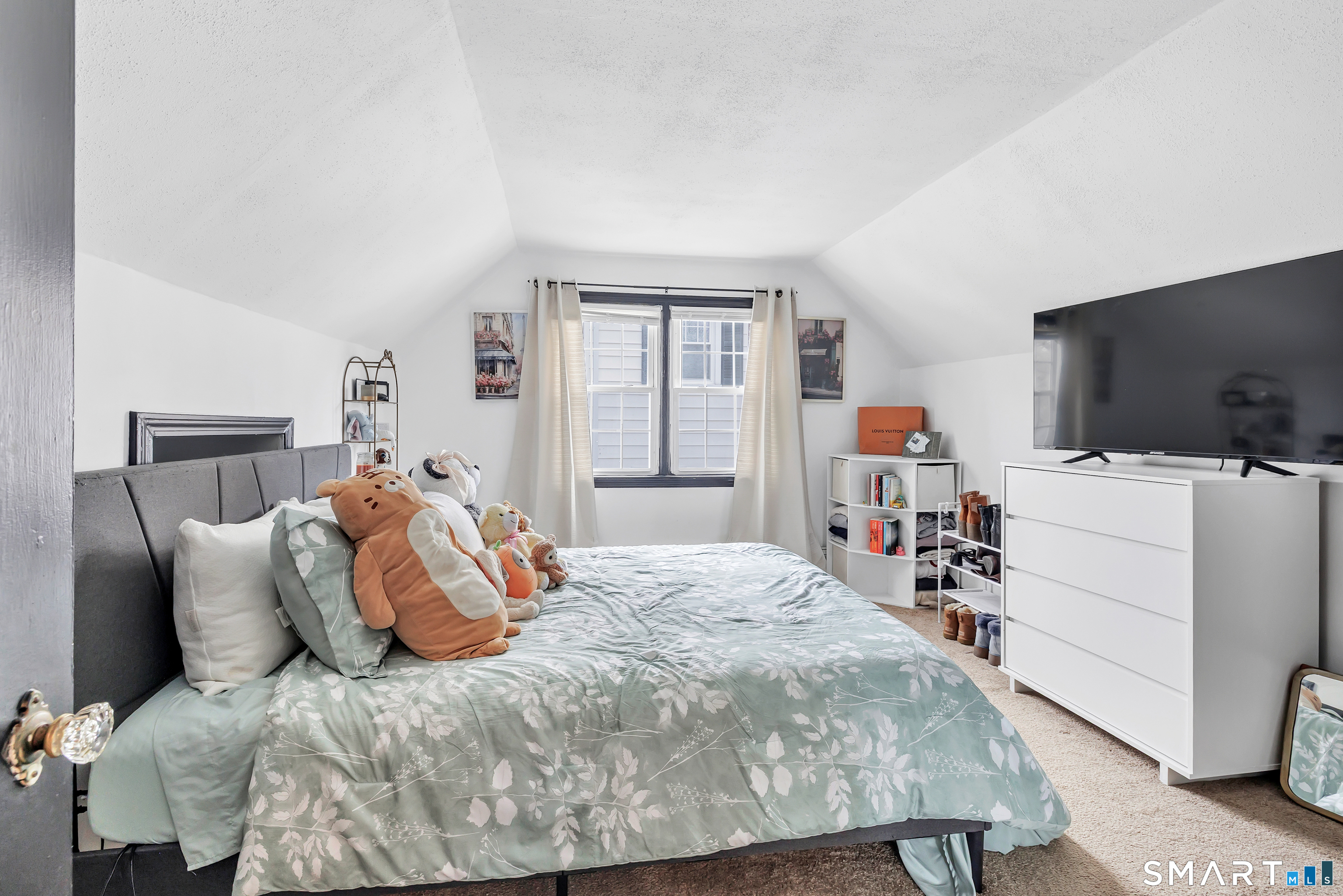 57 Forest Lawn Avenue