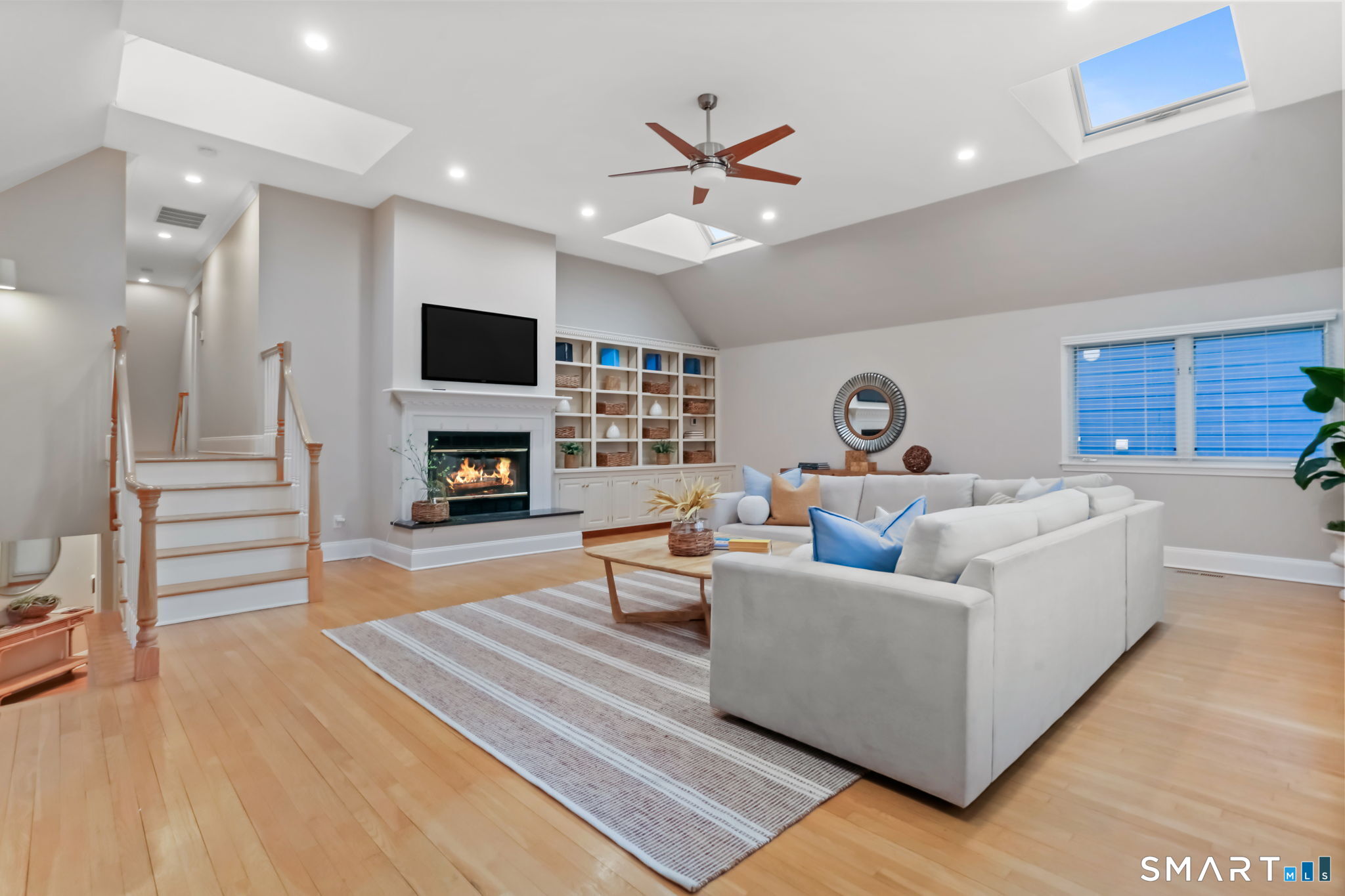 1149 & 1148 Fairfield Beach Road