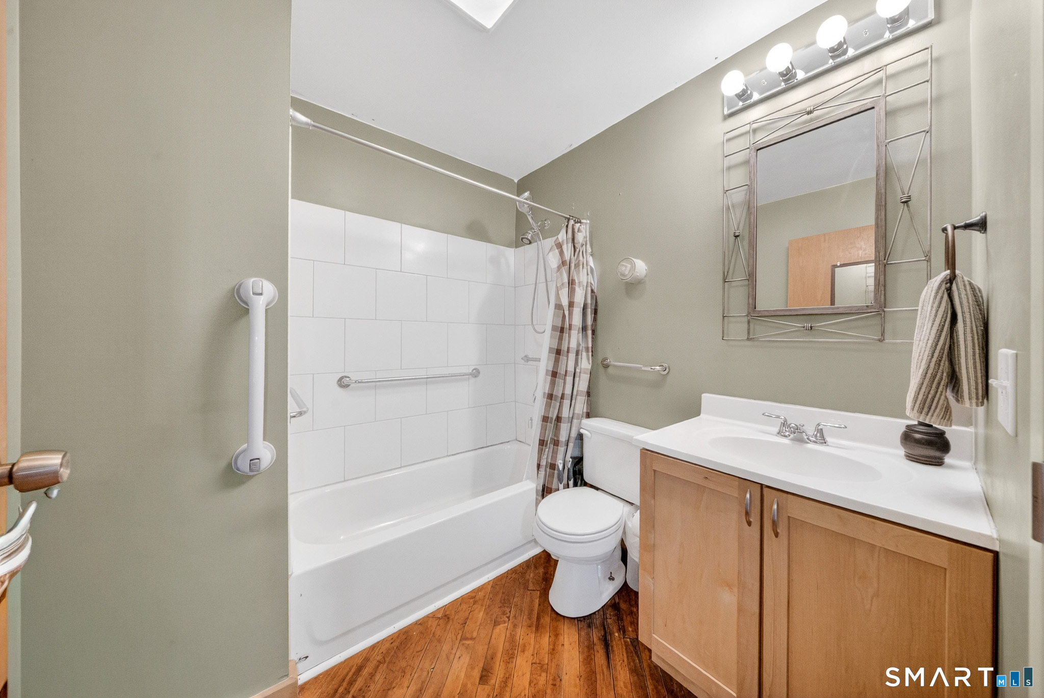 325 Lafayette Street 8309