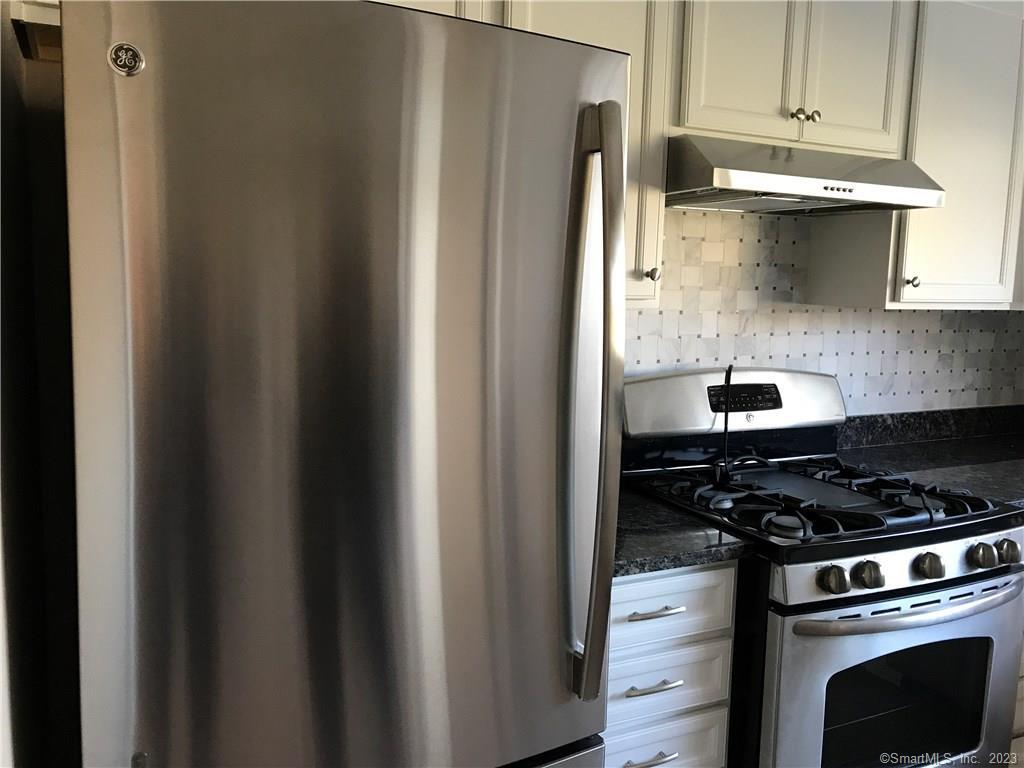 85 Viscount Drive 11D