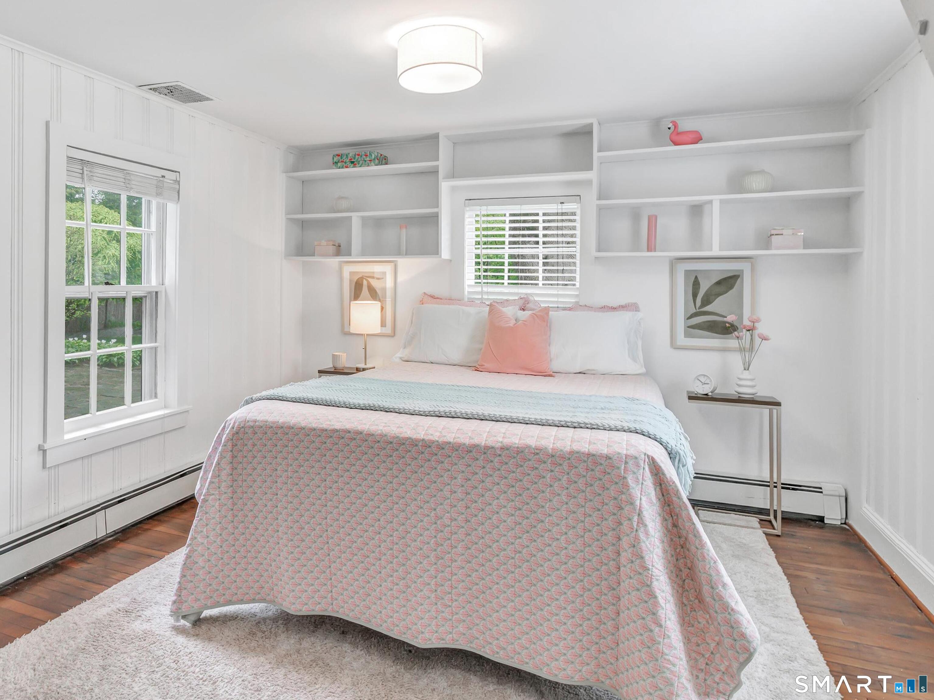 464 Round Hill Road