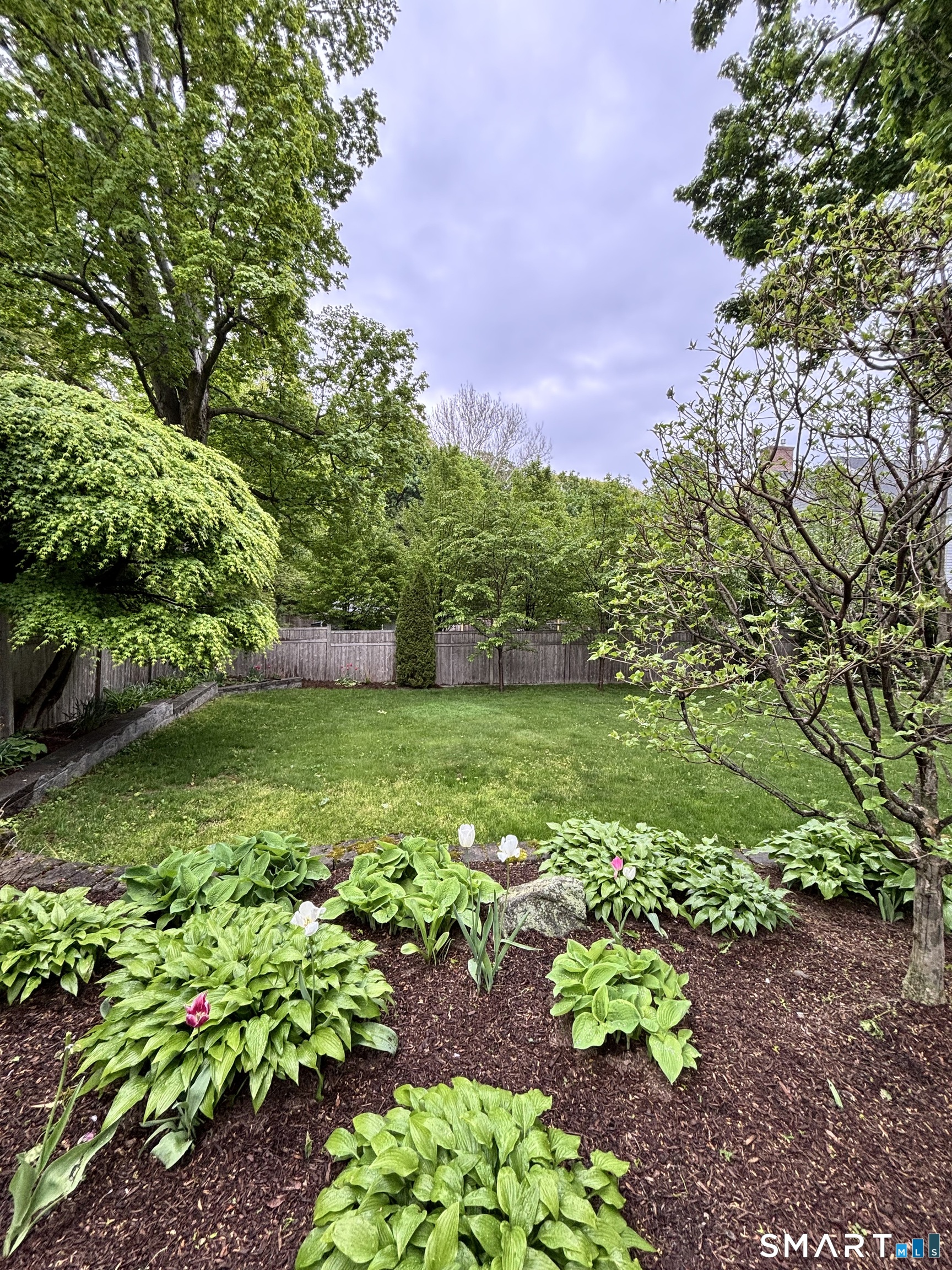 464 Round Hill Road