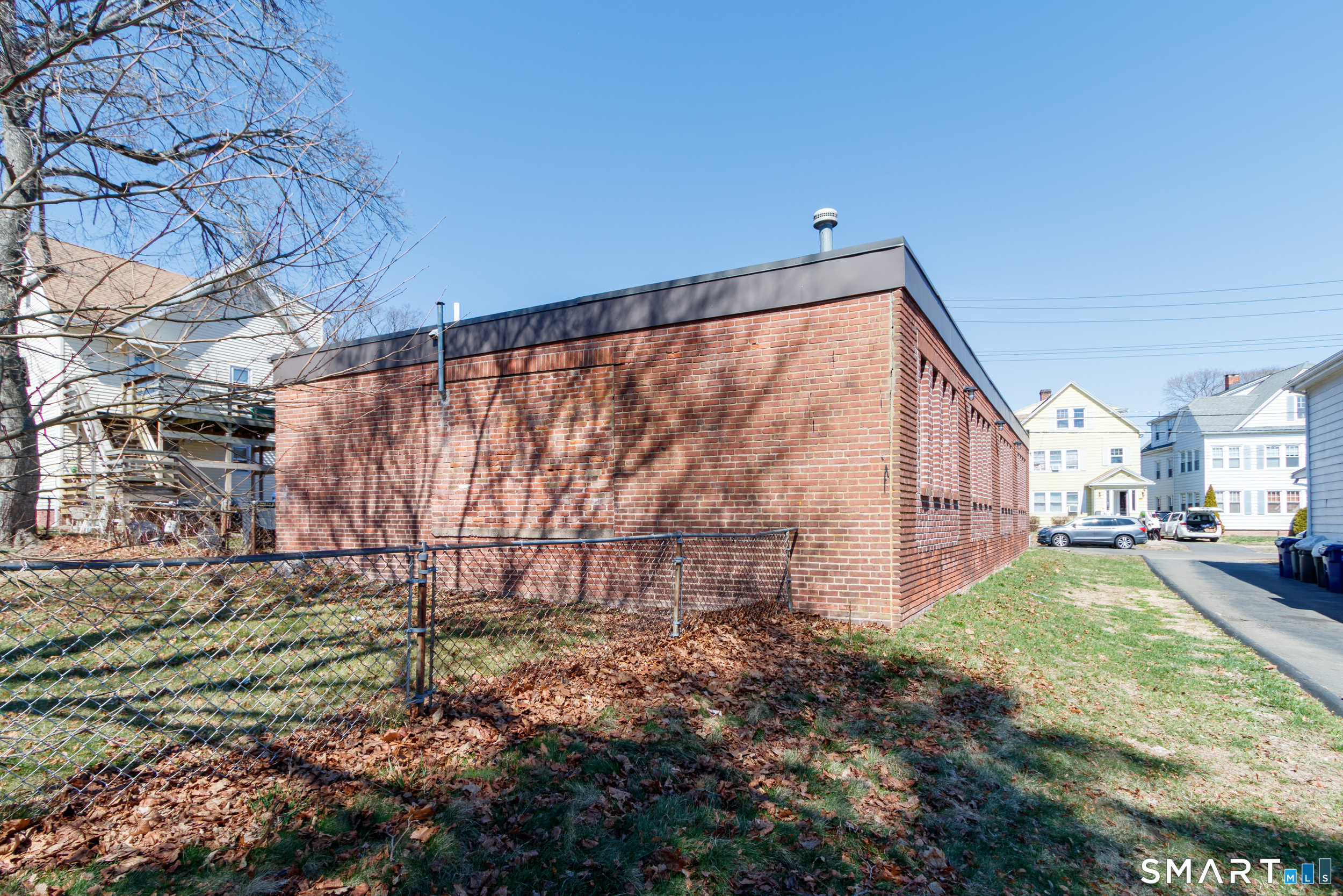 468 Blohm Street