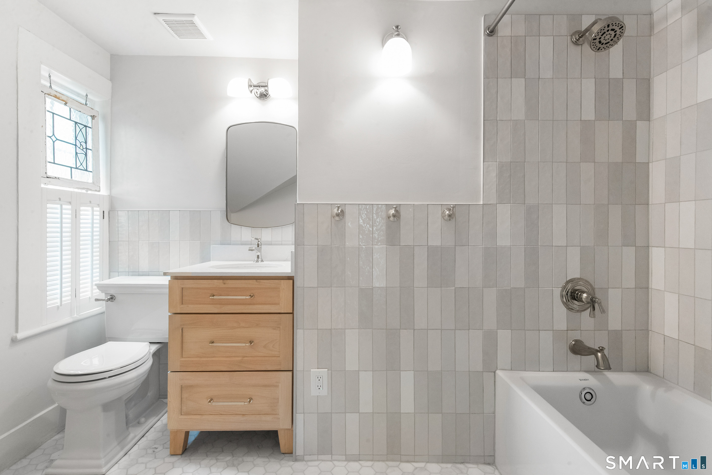 3810 Congress Street