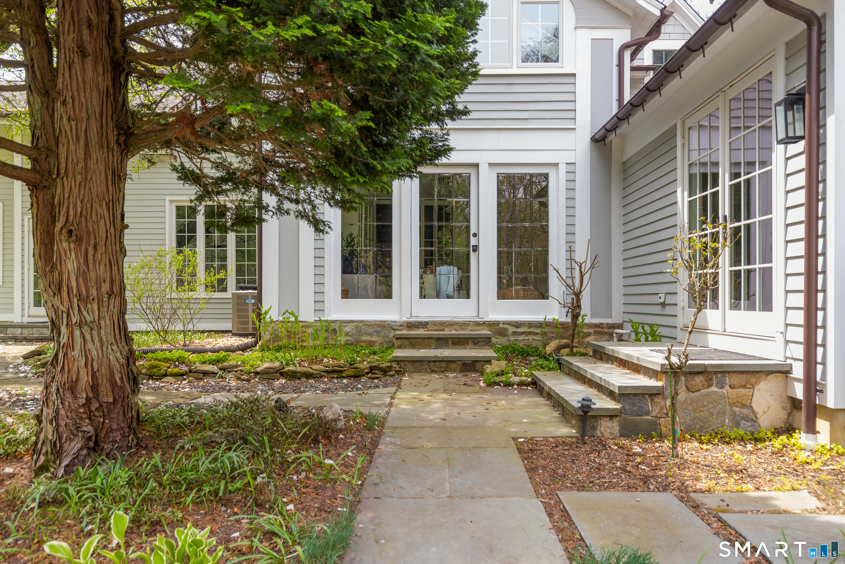 3810 Congress Street