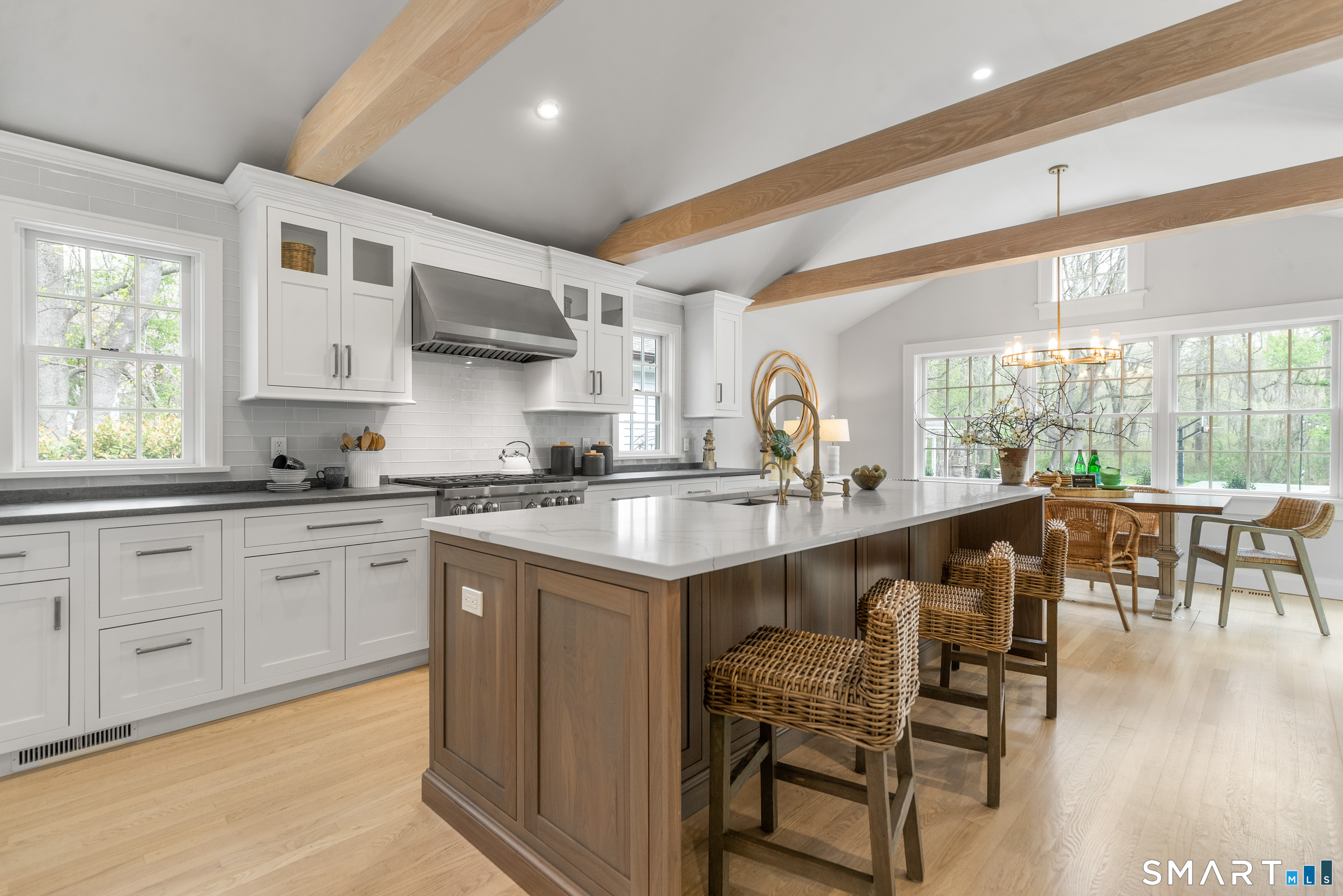 3810 Congress Street