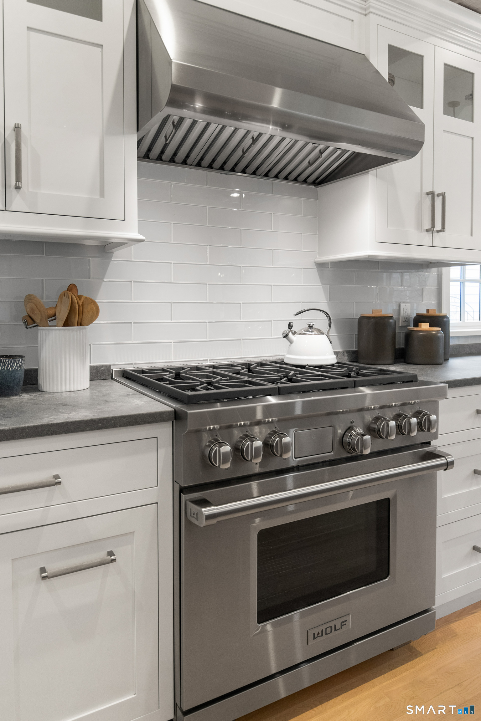 3810 Congress Street