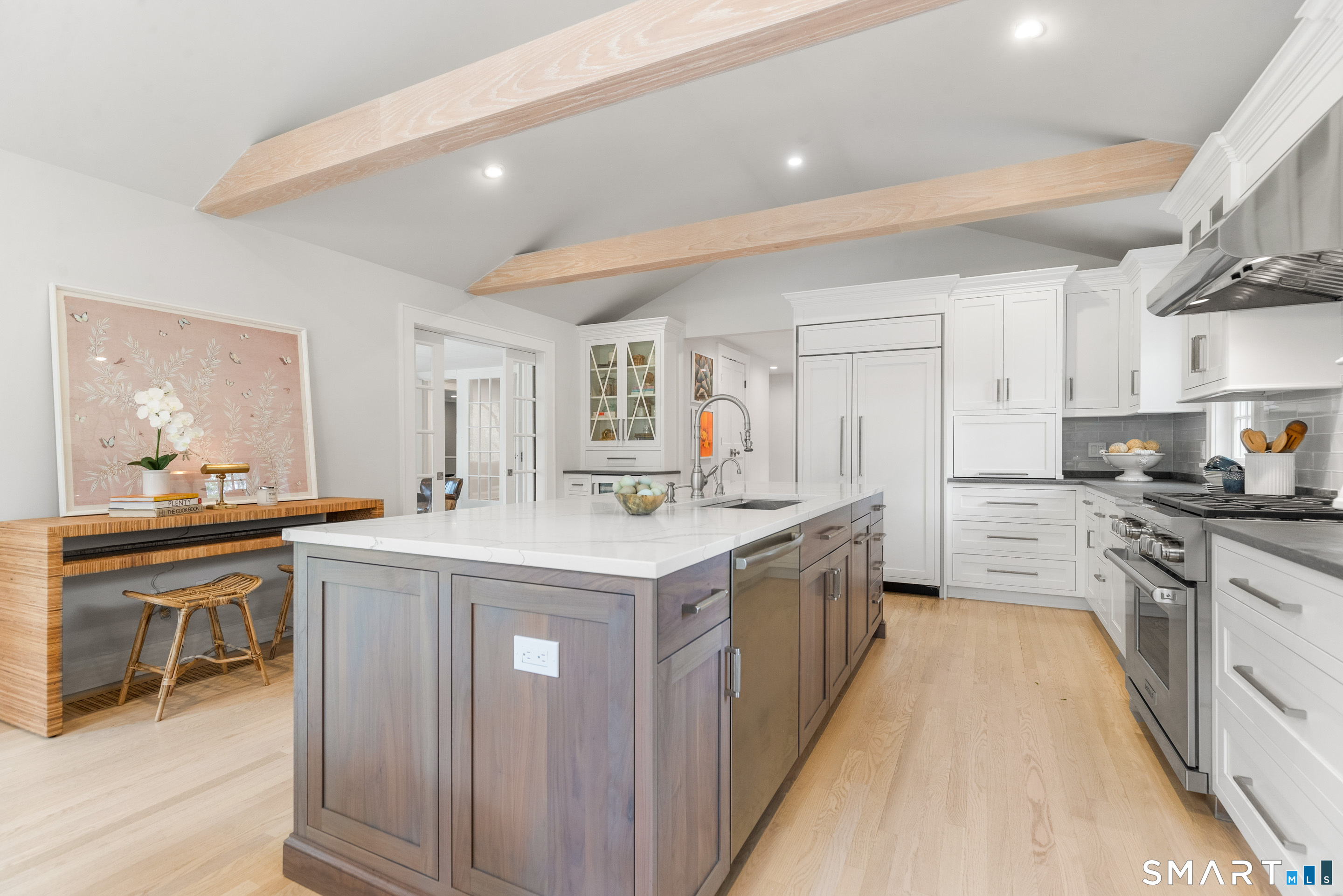 3810 Congress Street