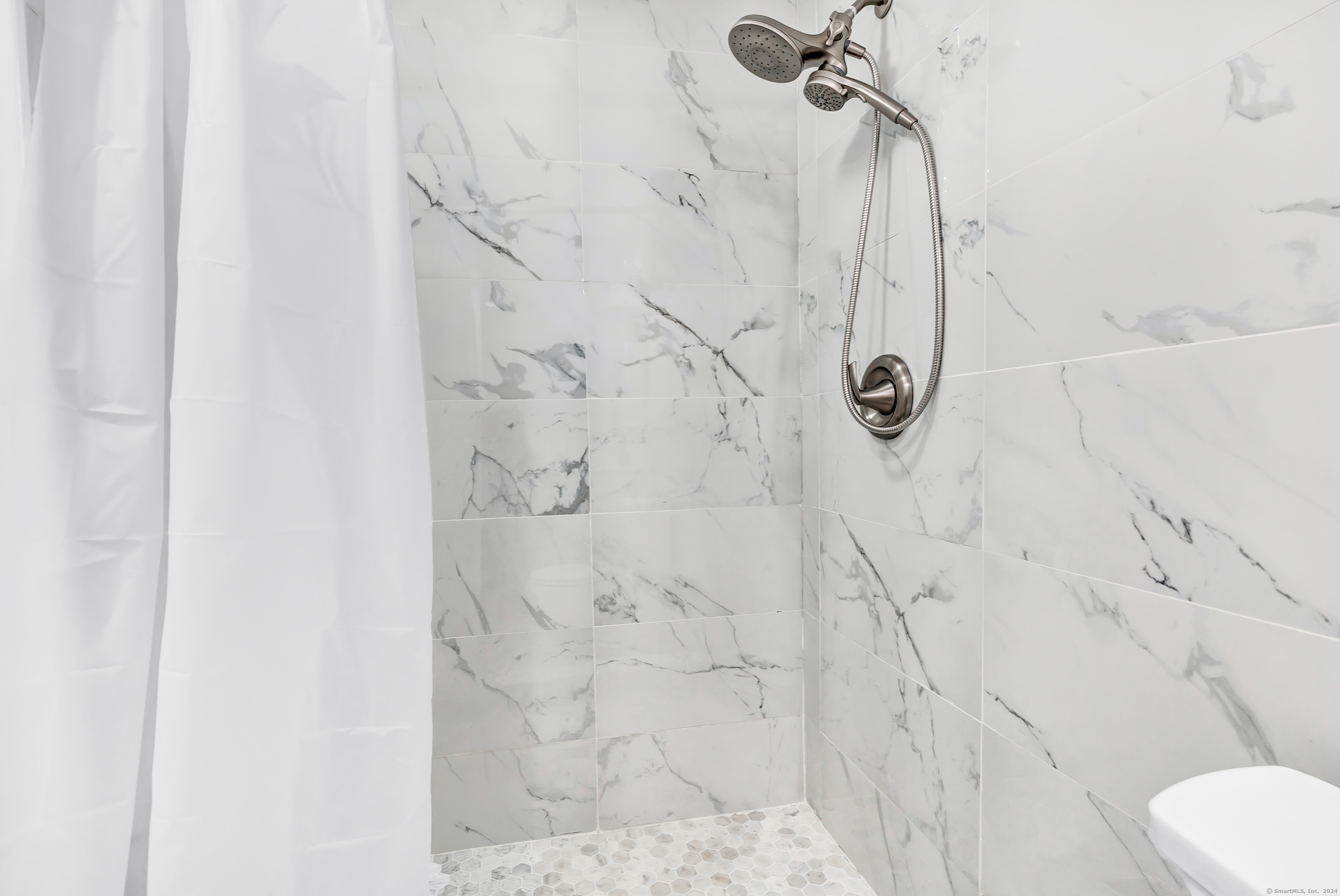 1620 North Peters Lane