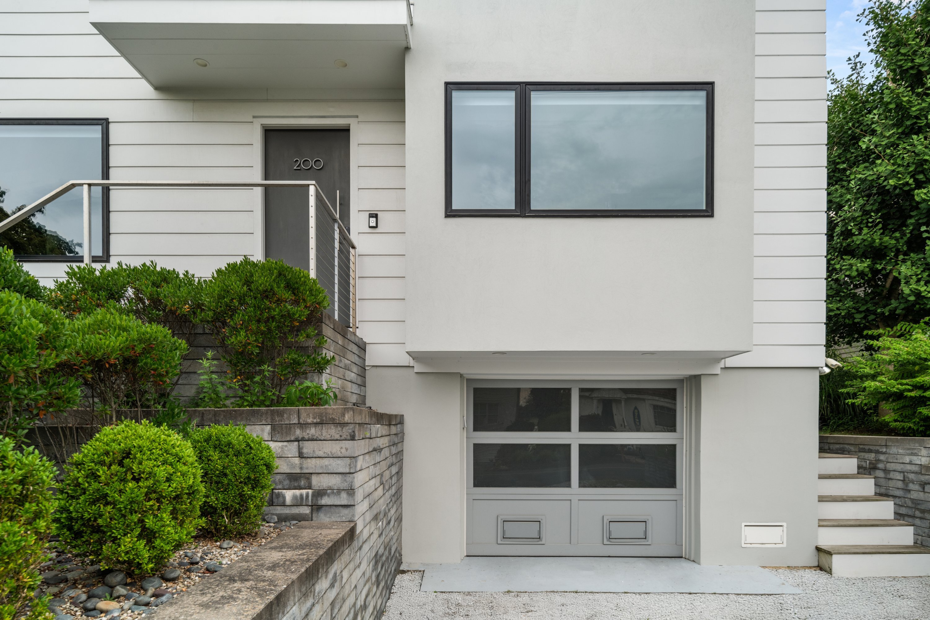 200 Hillspoint Road