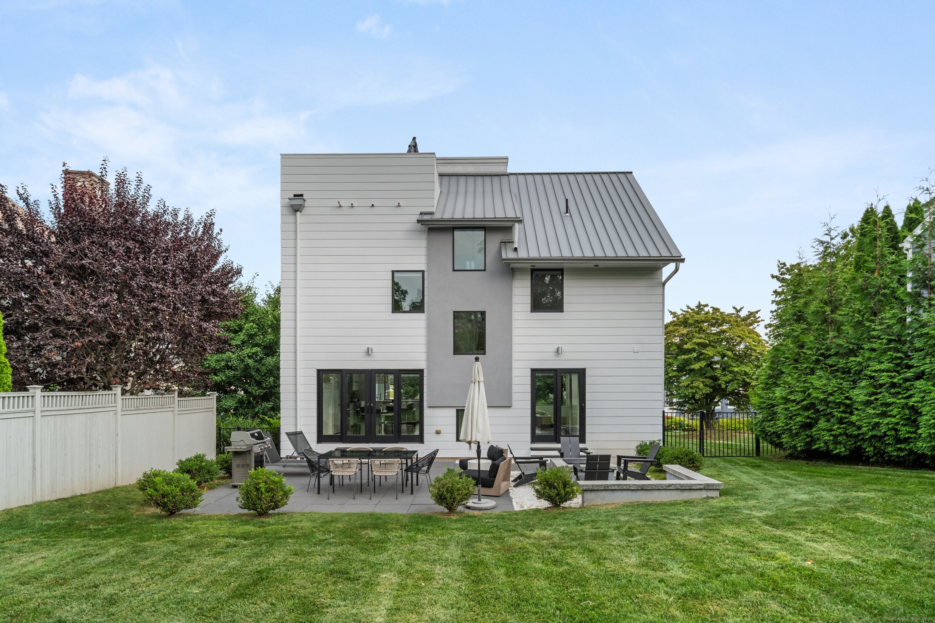 200 Hillspoint Road