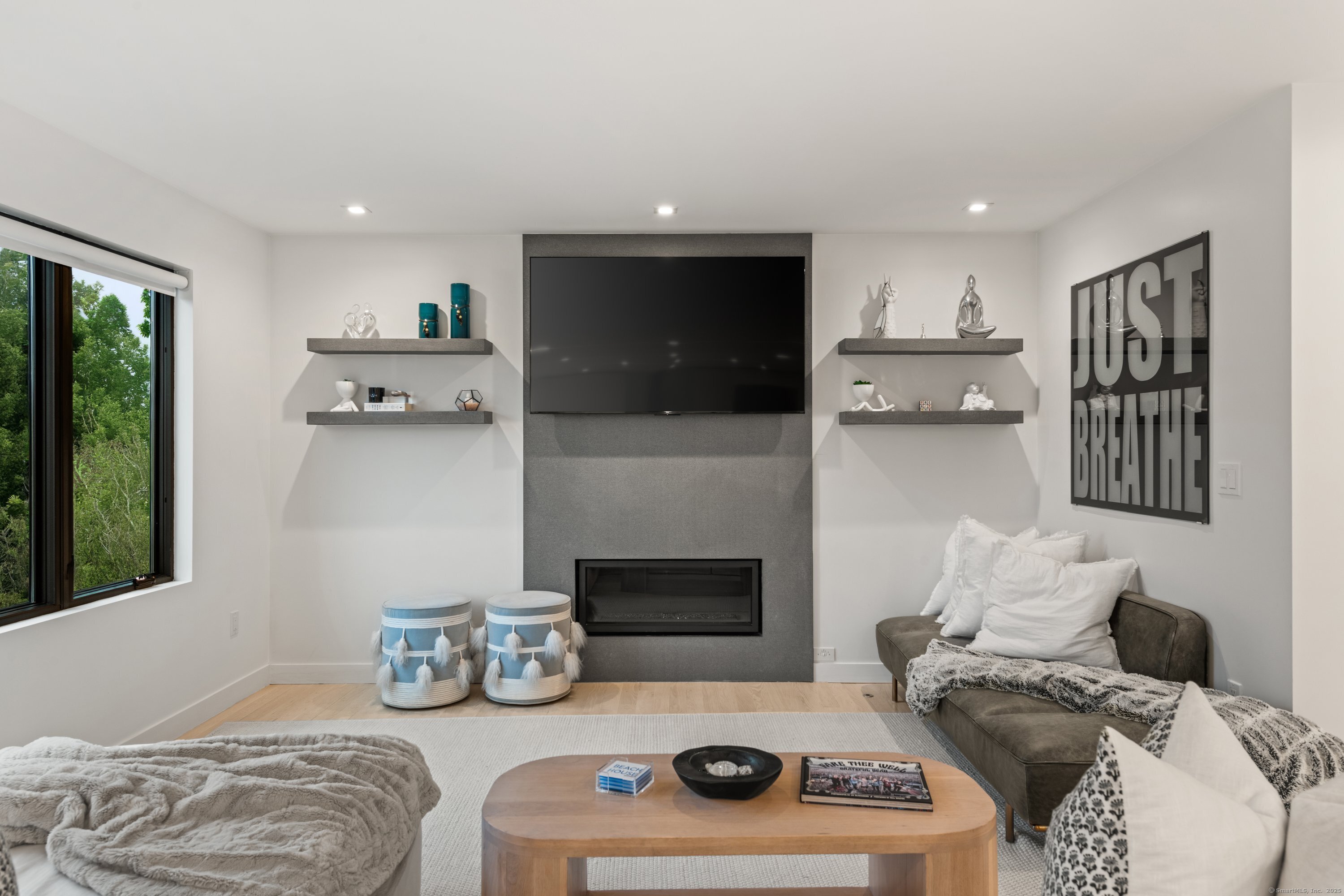 200 Hillspoint Road