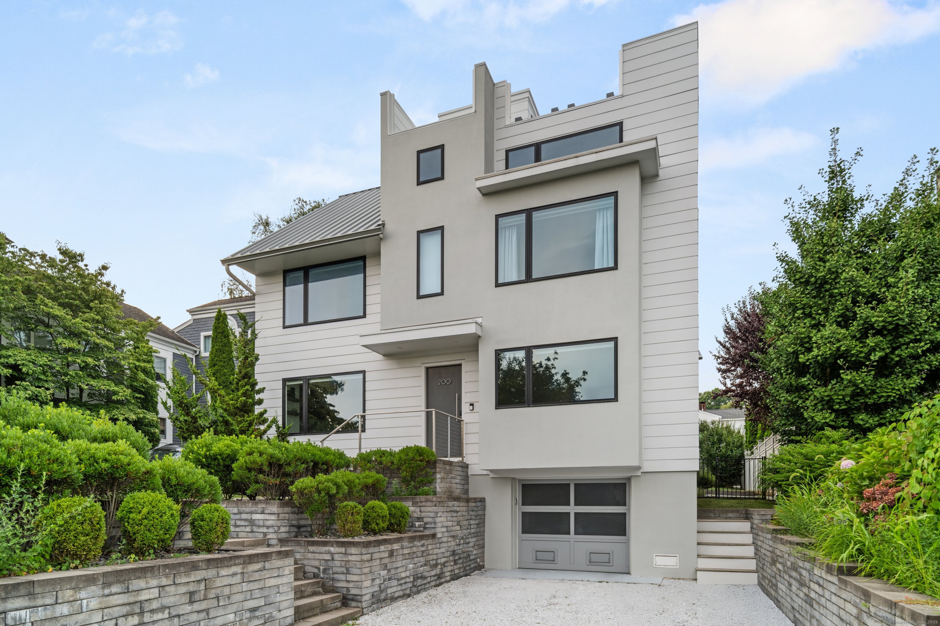 200 Hillspoint Road