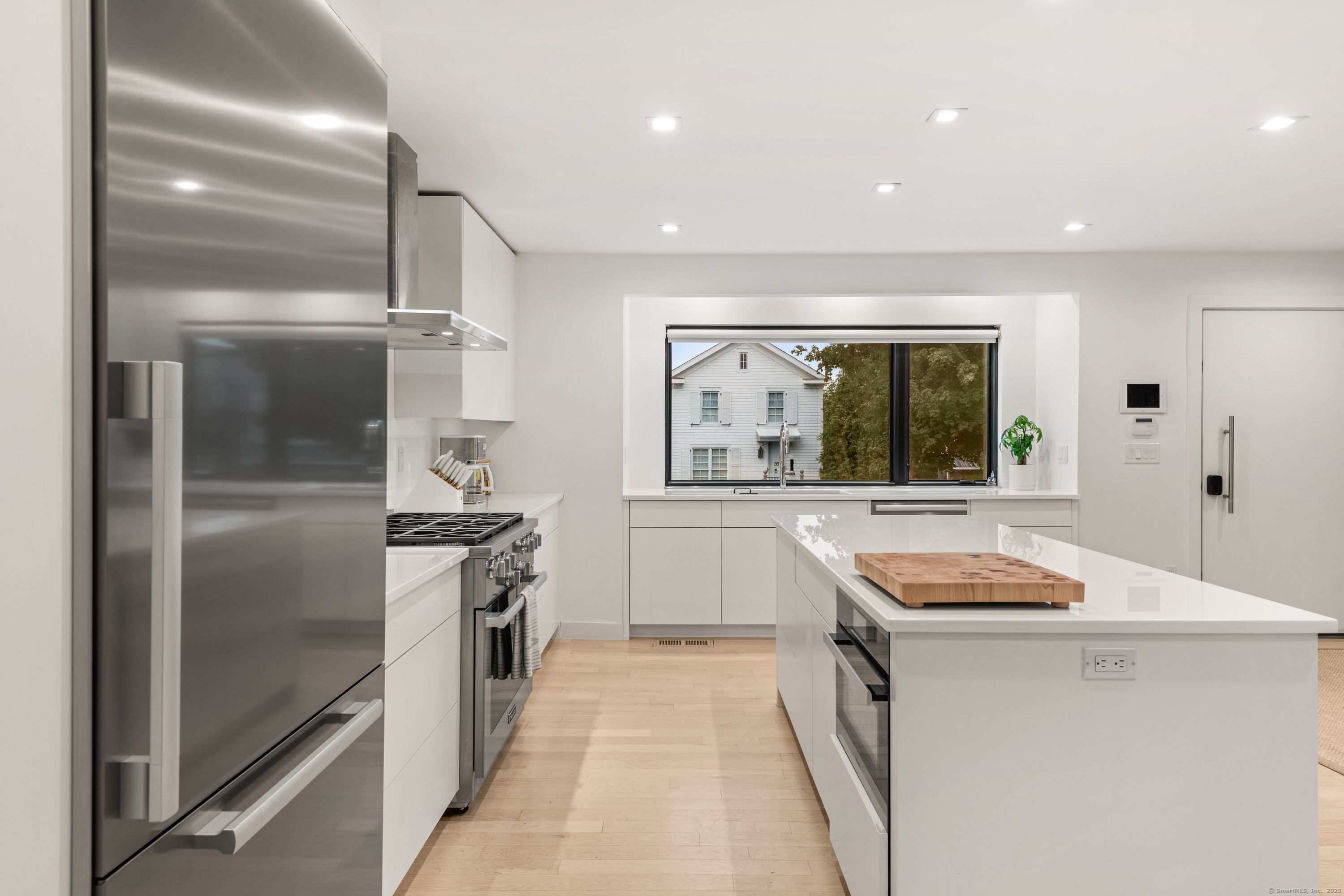 200 Hillspoint Road