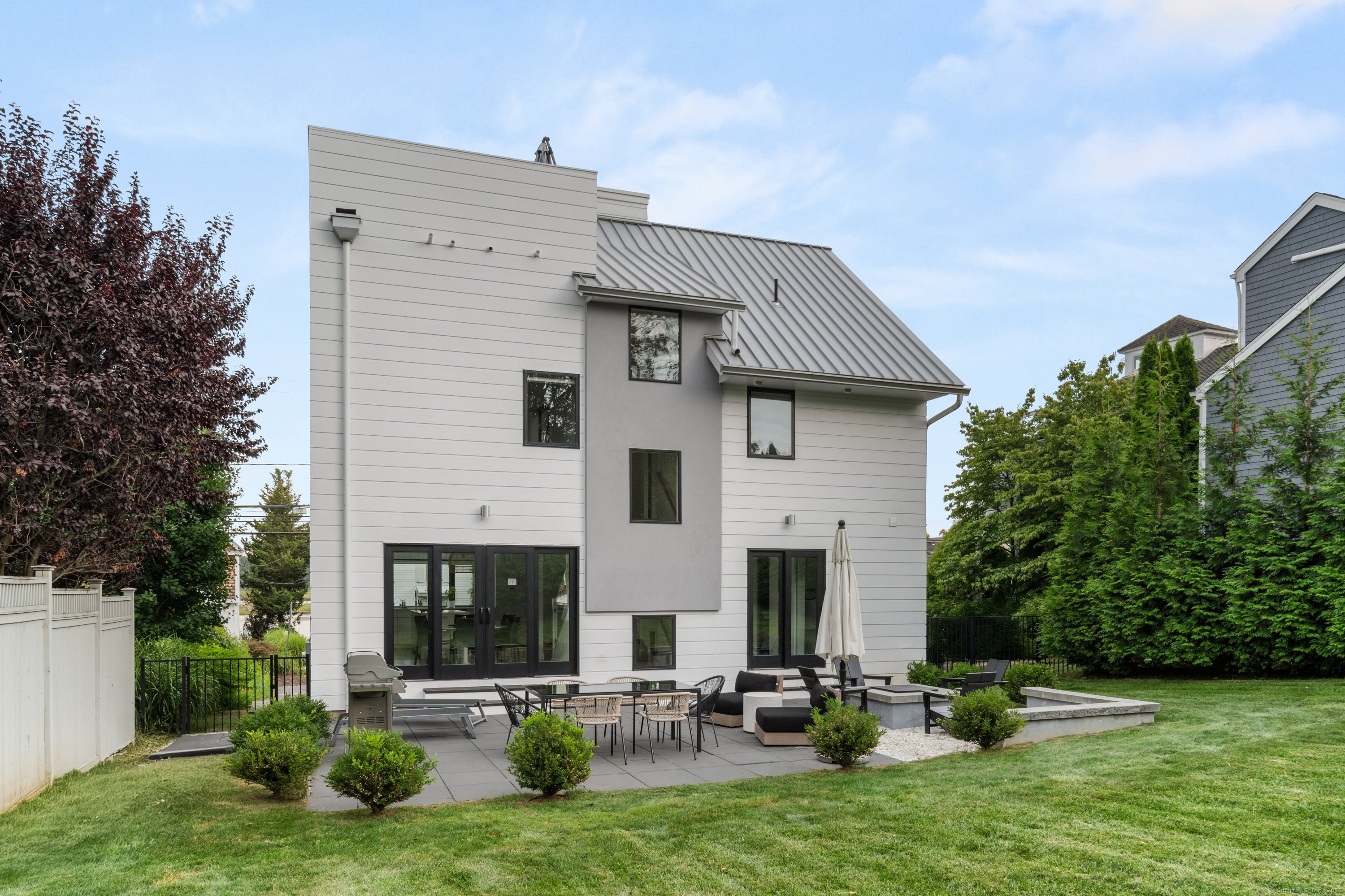 200 Hillspoint Road