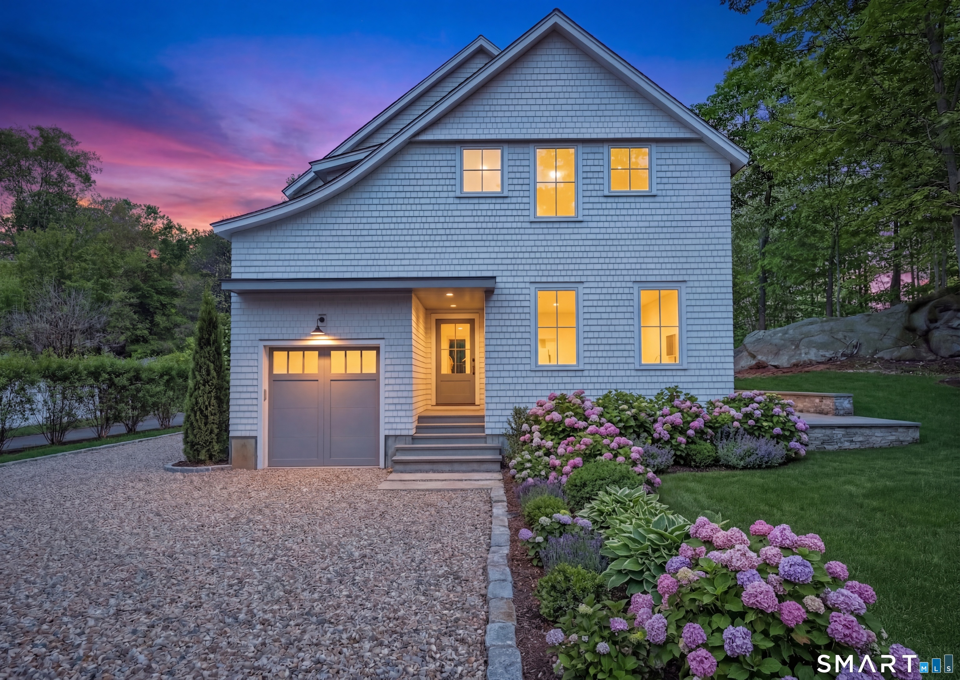 171 Compo Road South