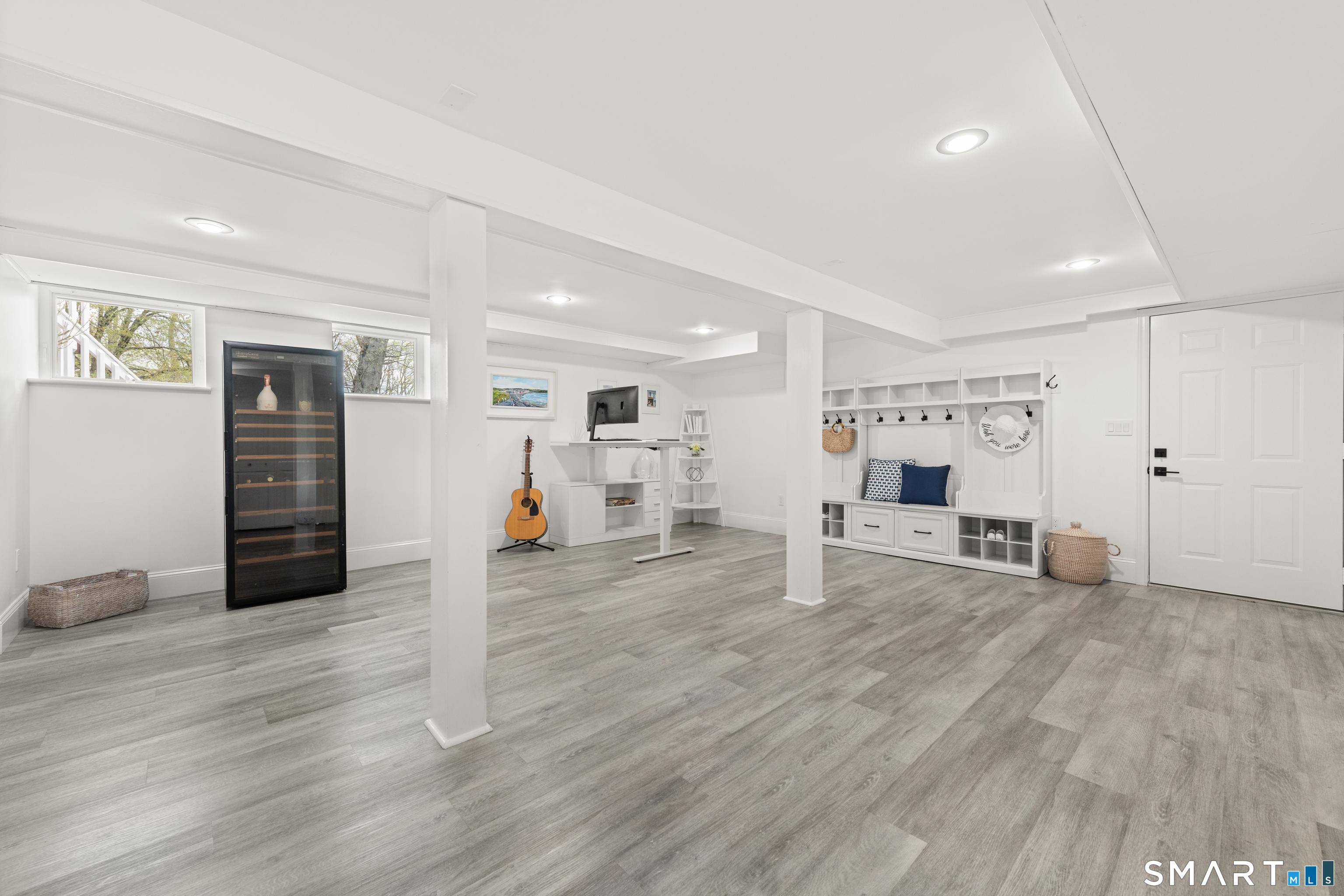 24 Blue Ribbon Drive