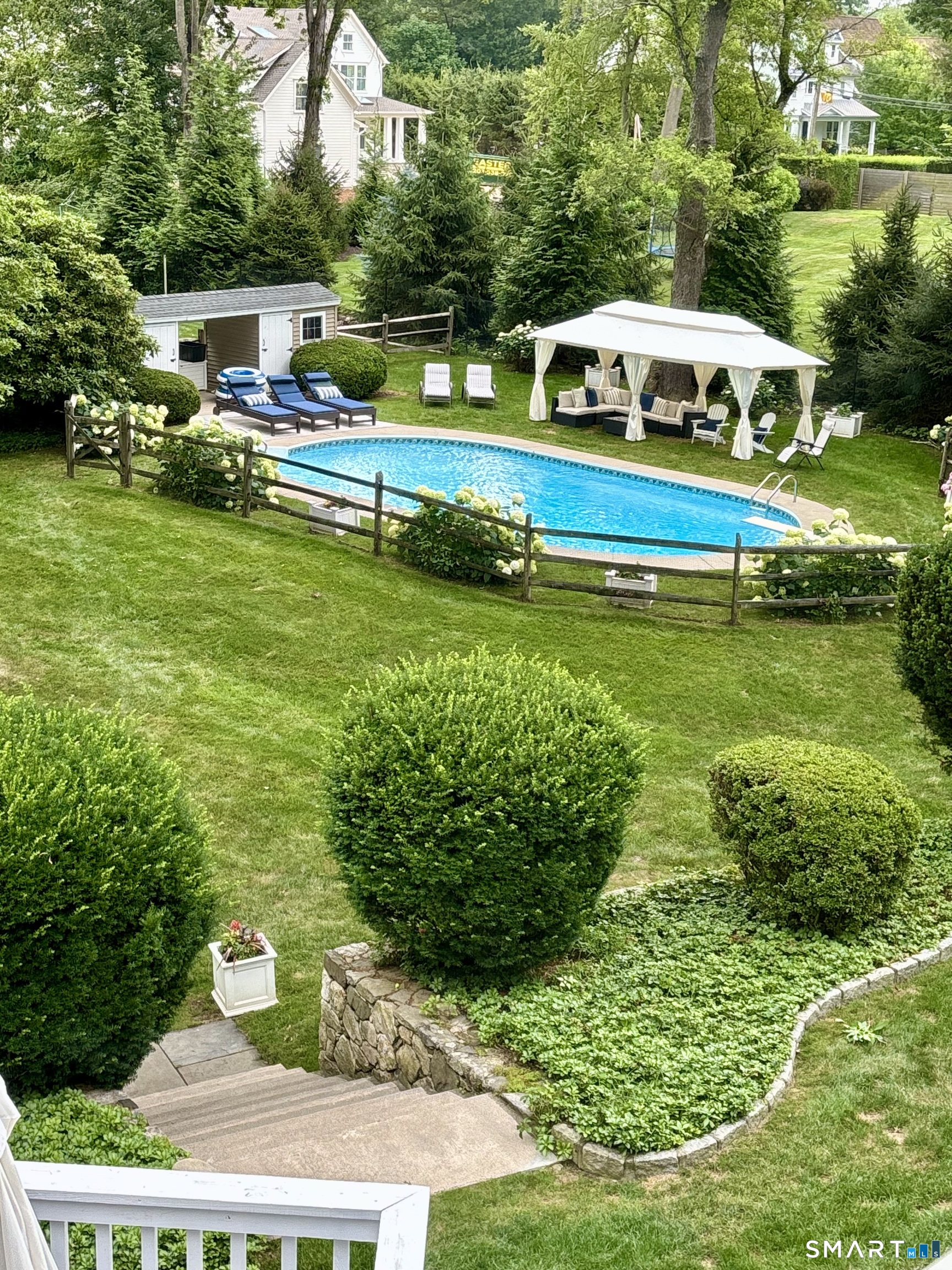 24 Blue Ribbon Drive