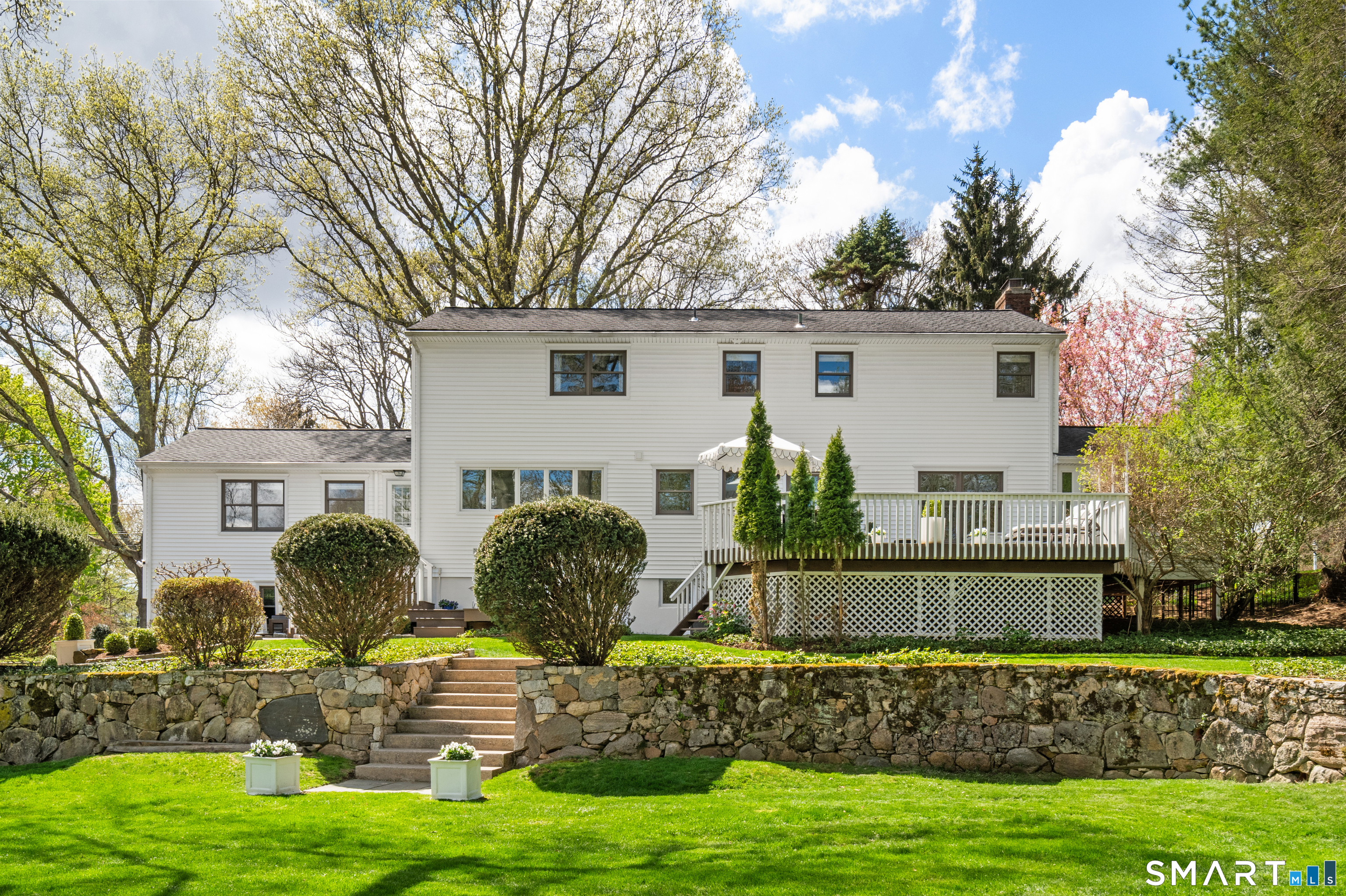 24 Blue Ribbon Drive