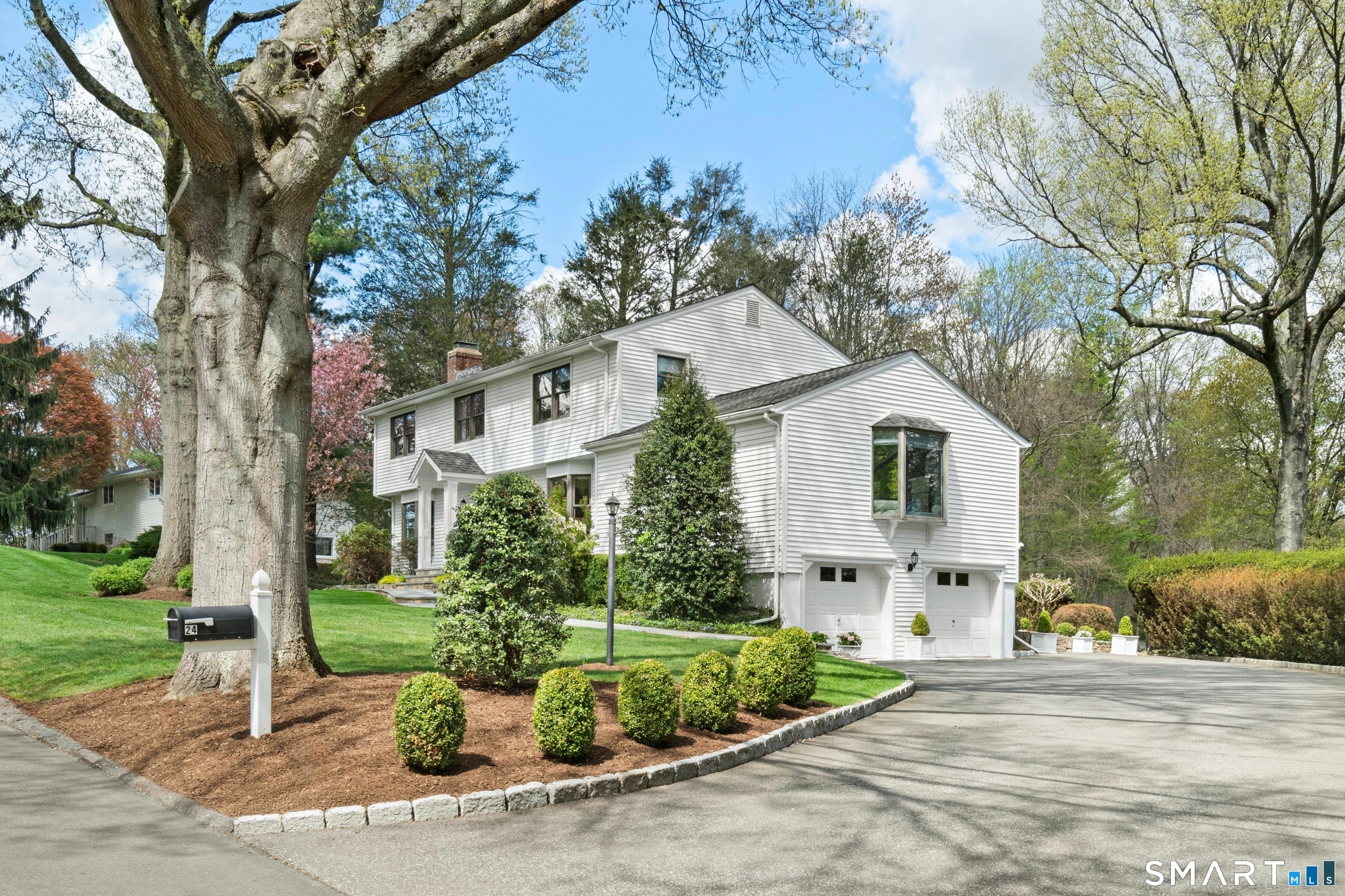 24 Blue Ribbon Drive
