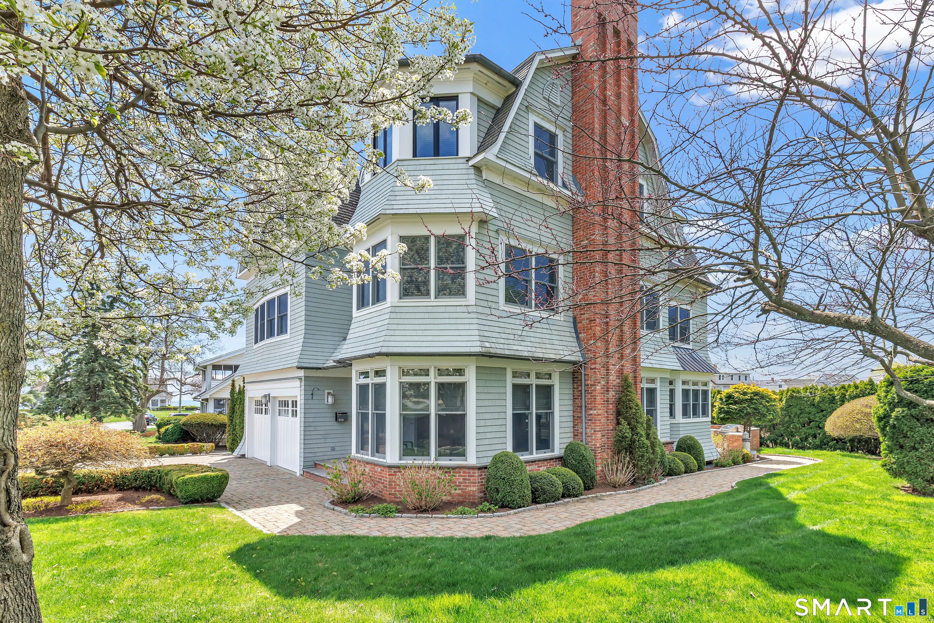 126 Fifth Avenue