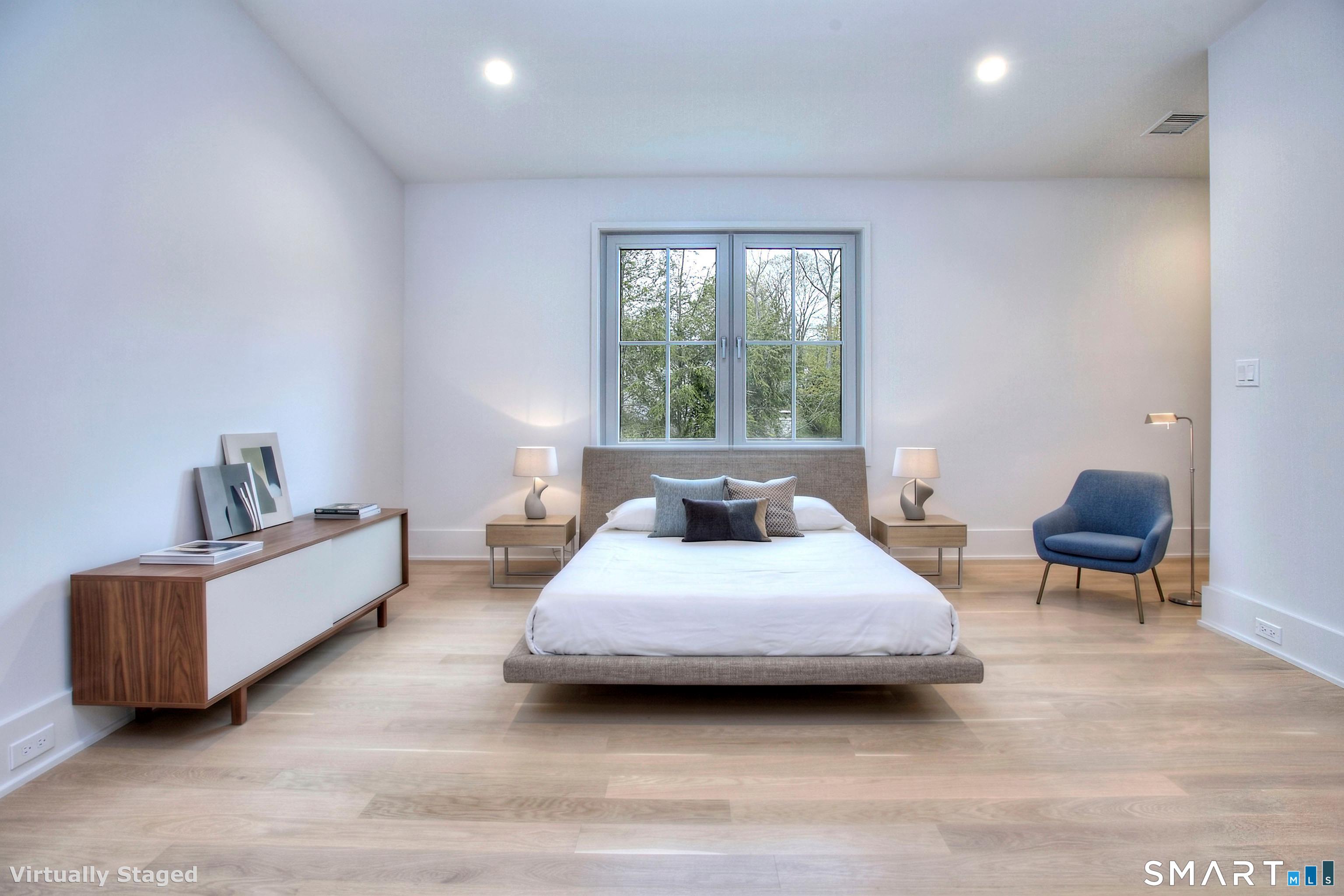 19 East Horseshoe Lane