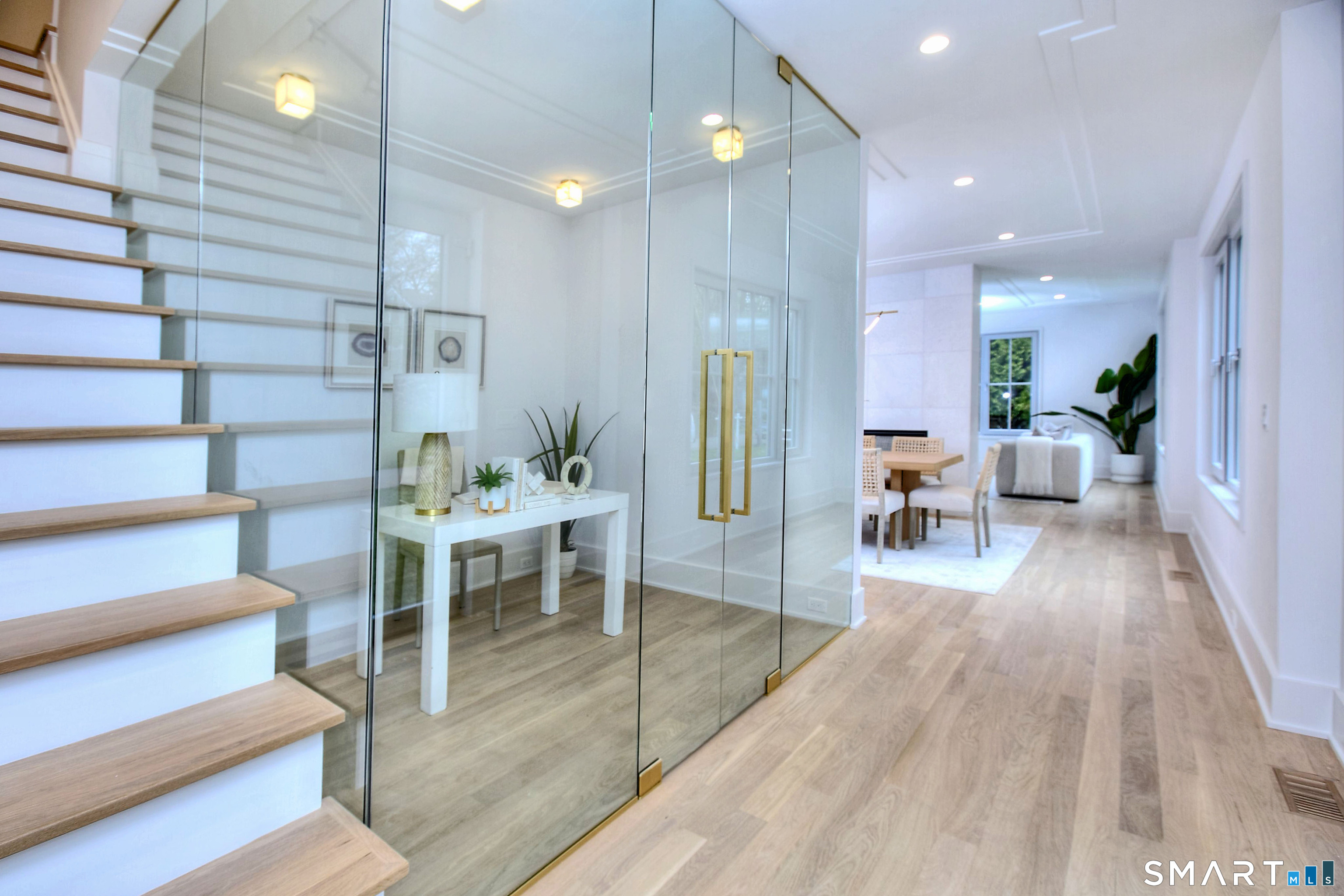 19 East Horseshoe Lane