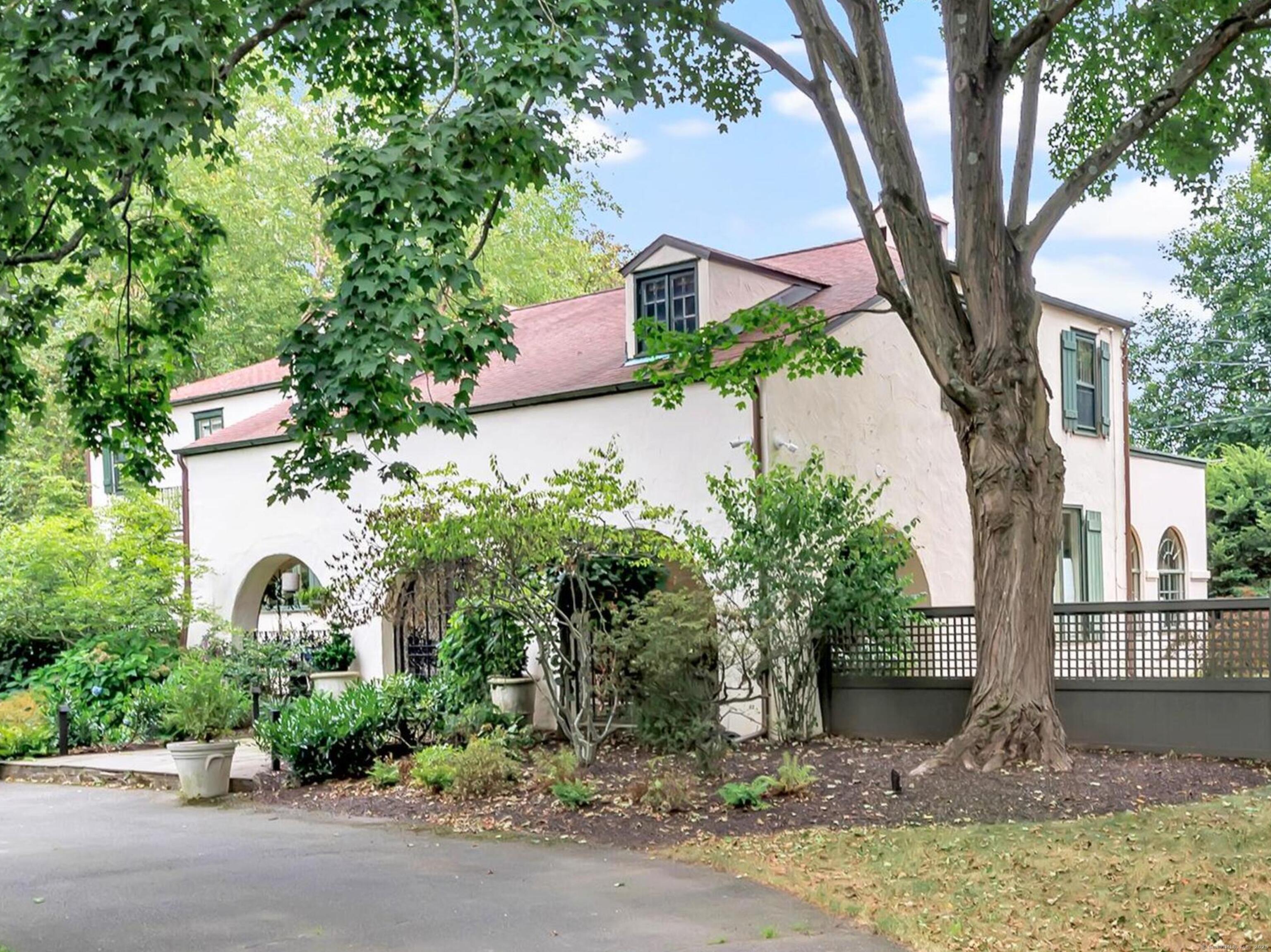 61 Clapboard Hill Road