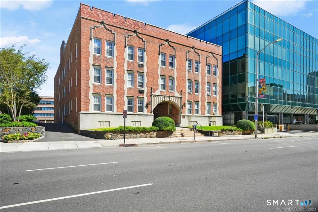 641 Summer Street 6