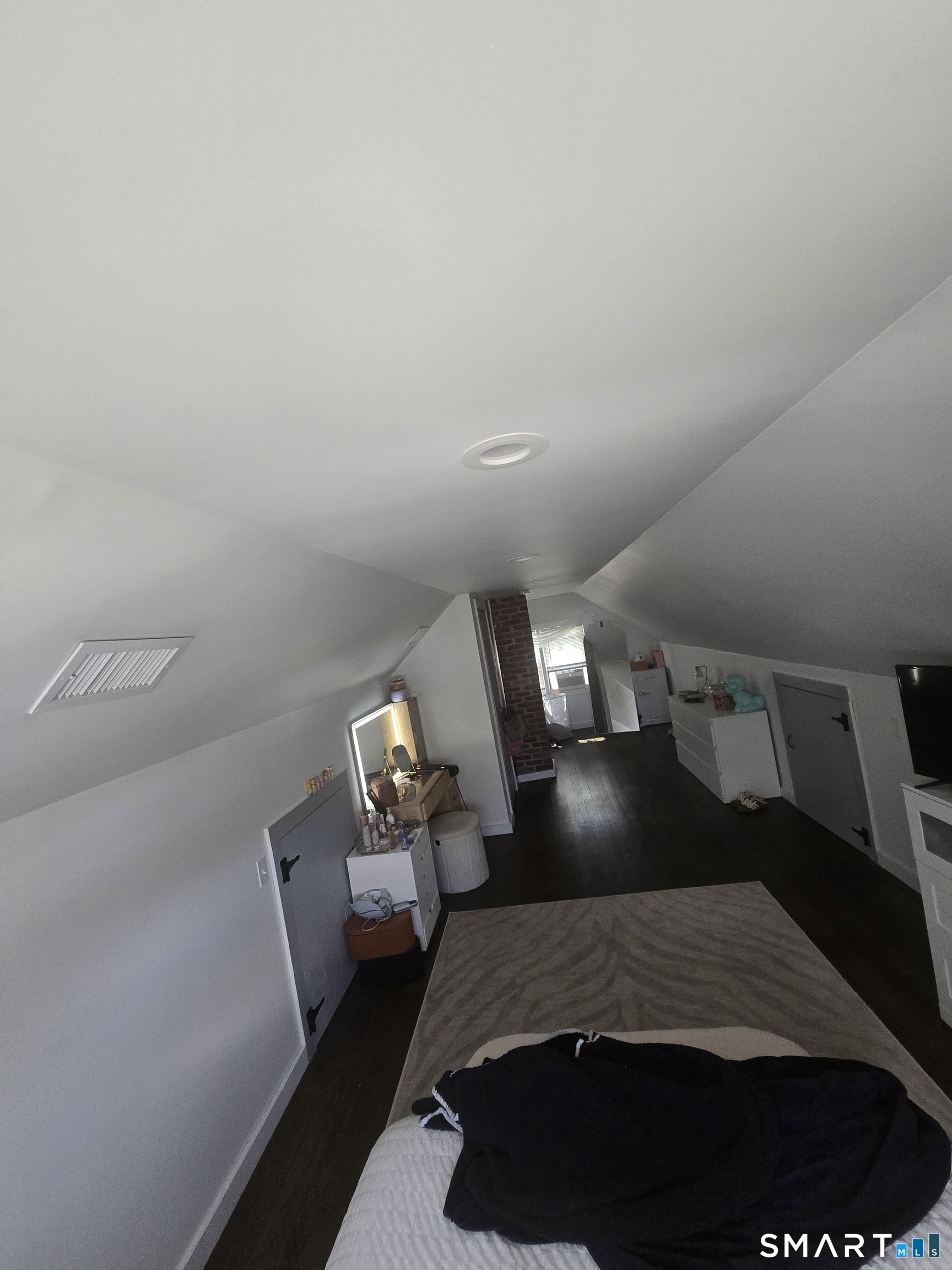 275 Burnsford Avenue