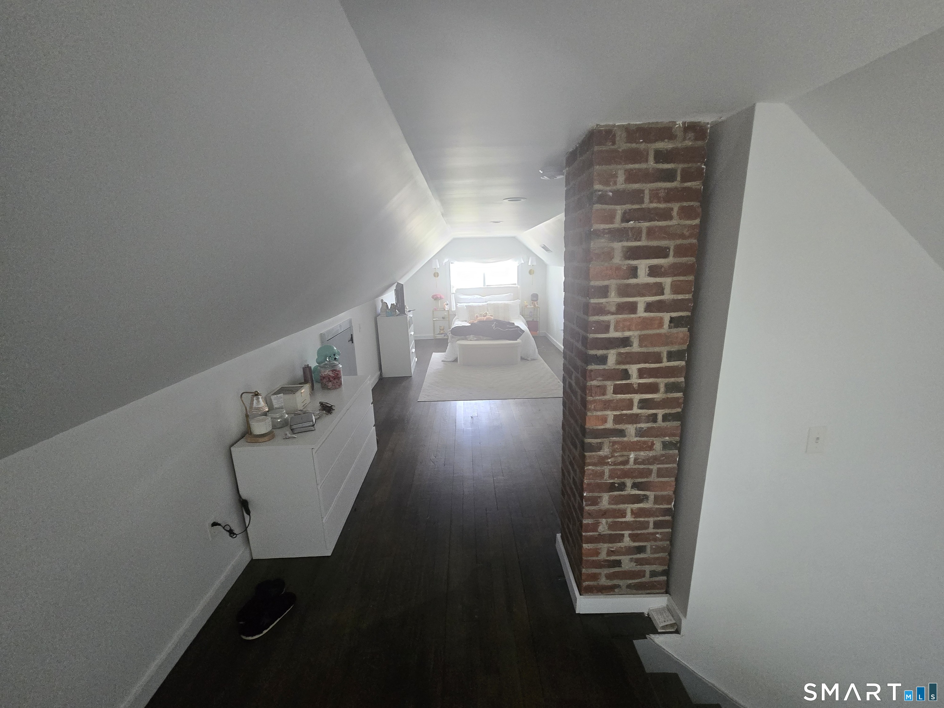 275 Burnsford Avenue