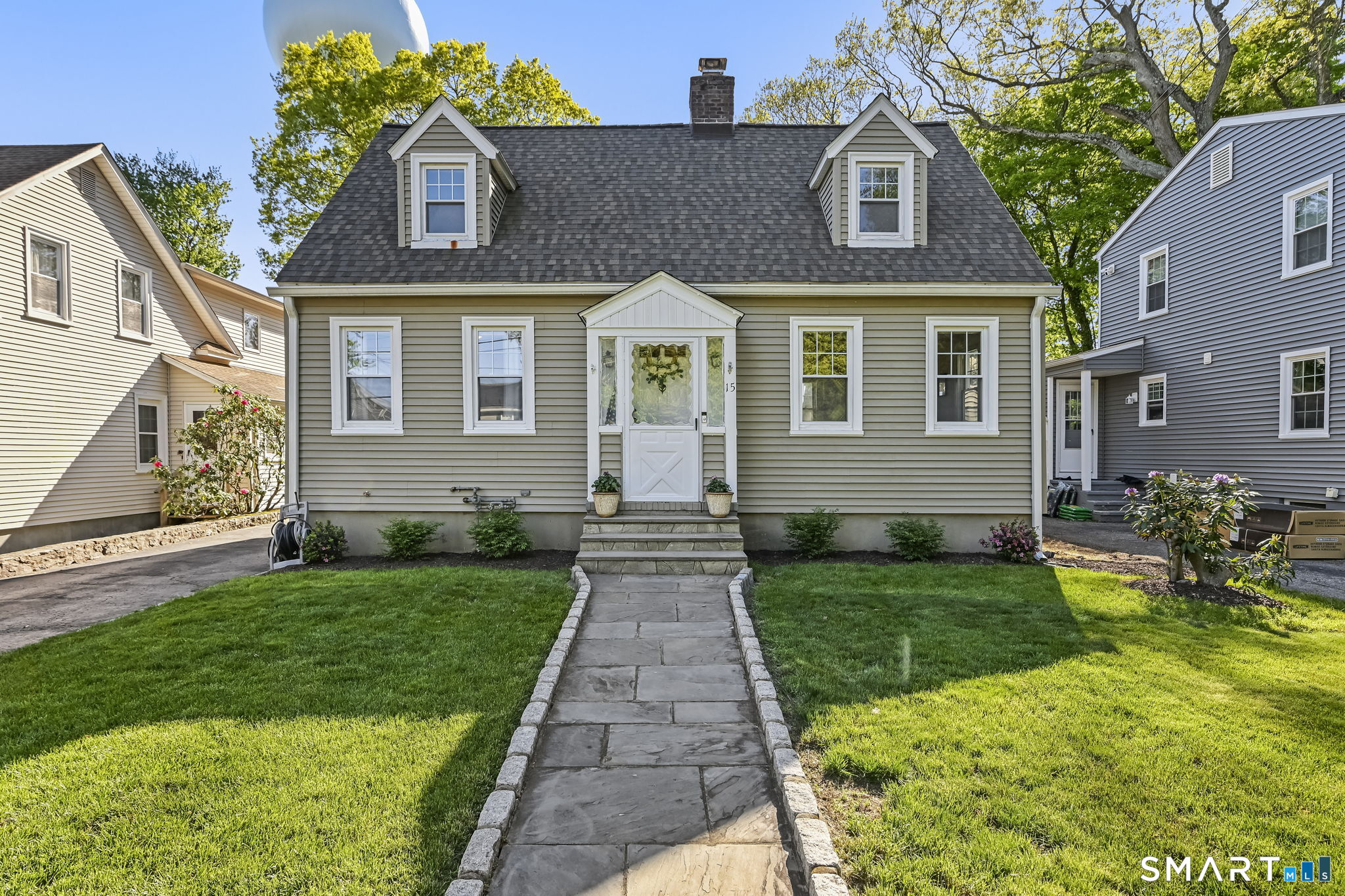 15 Hadik Parkway