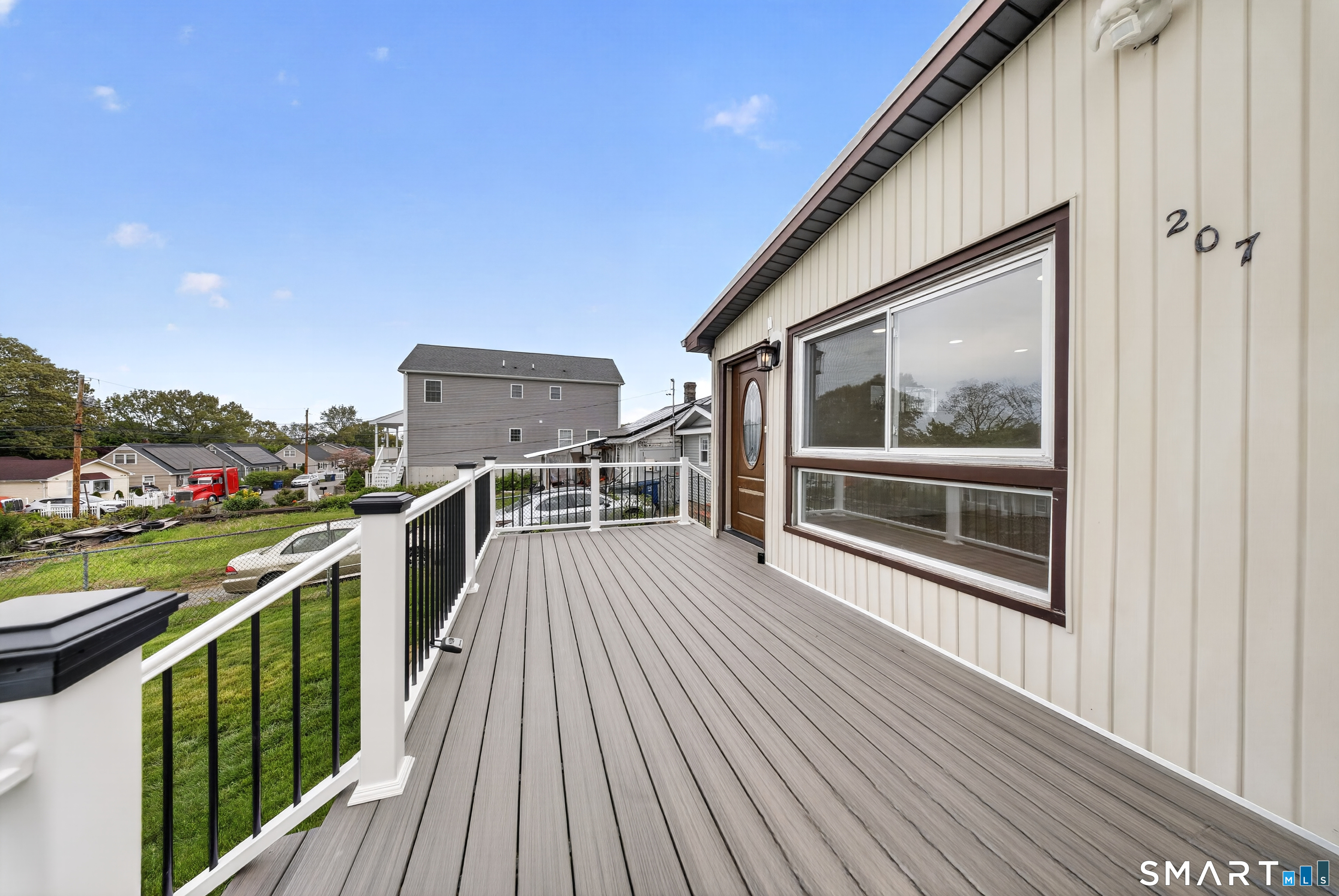 207 Hillcrest Road