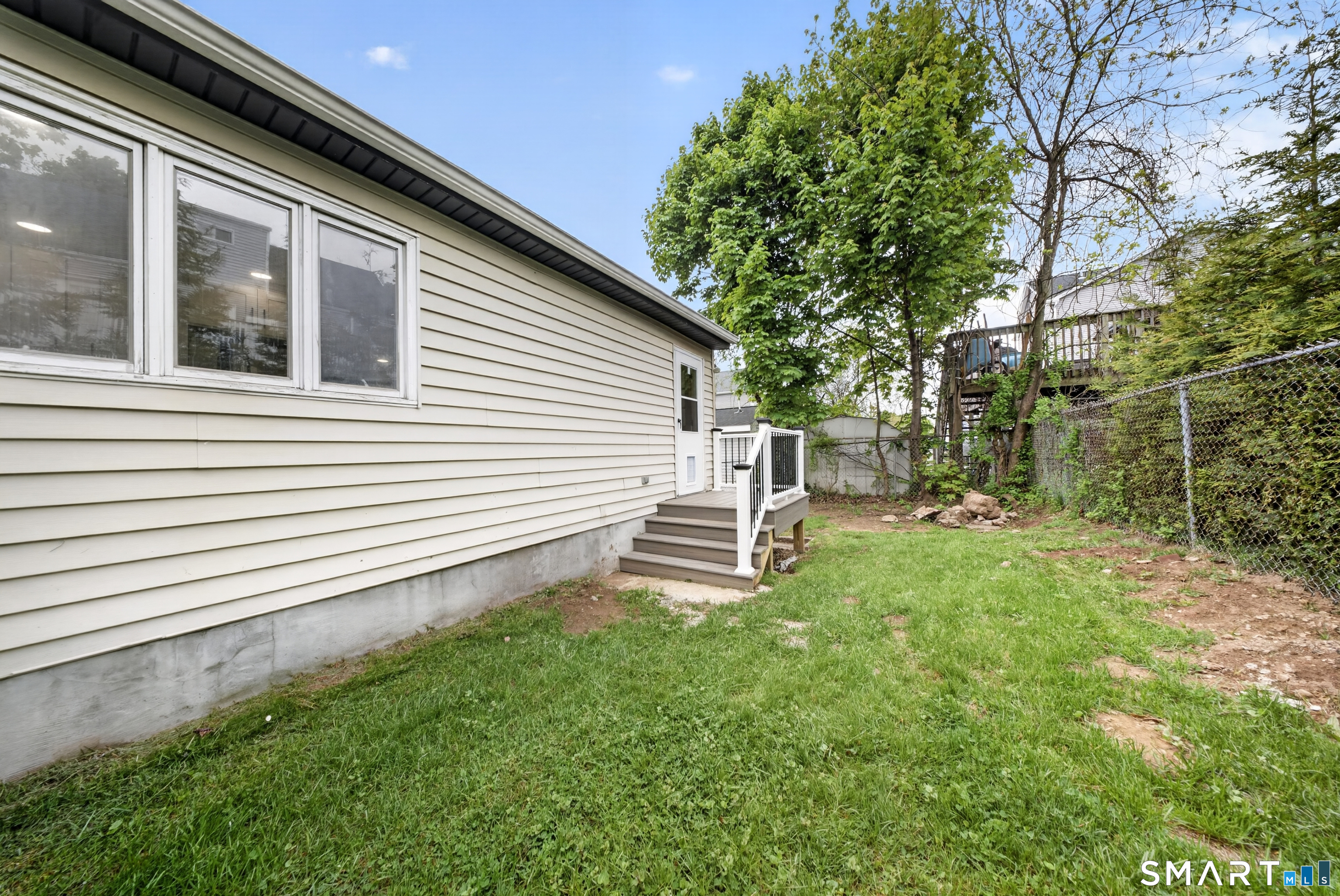 207 Hillcrest Road