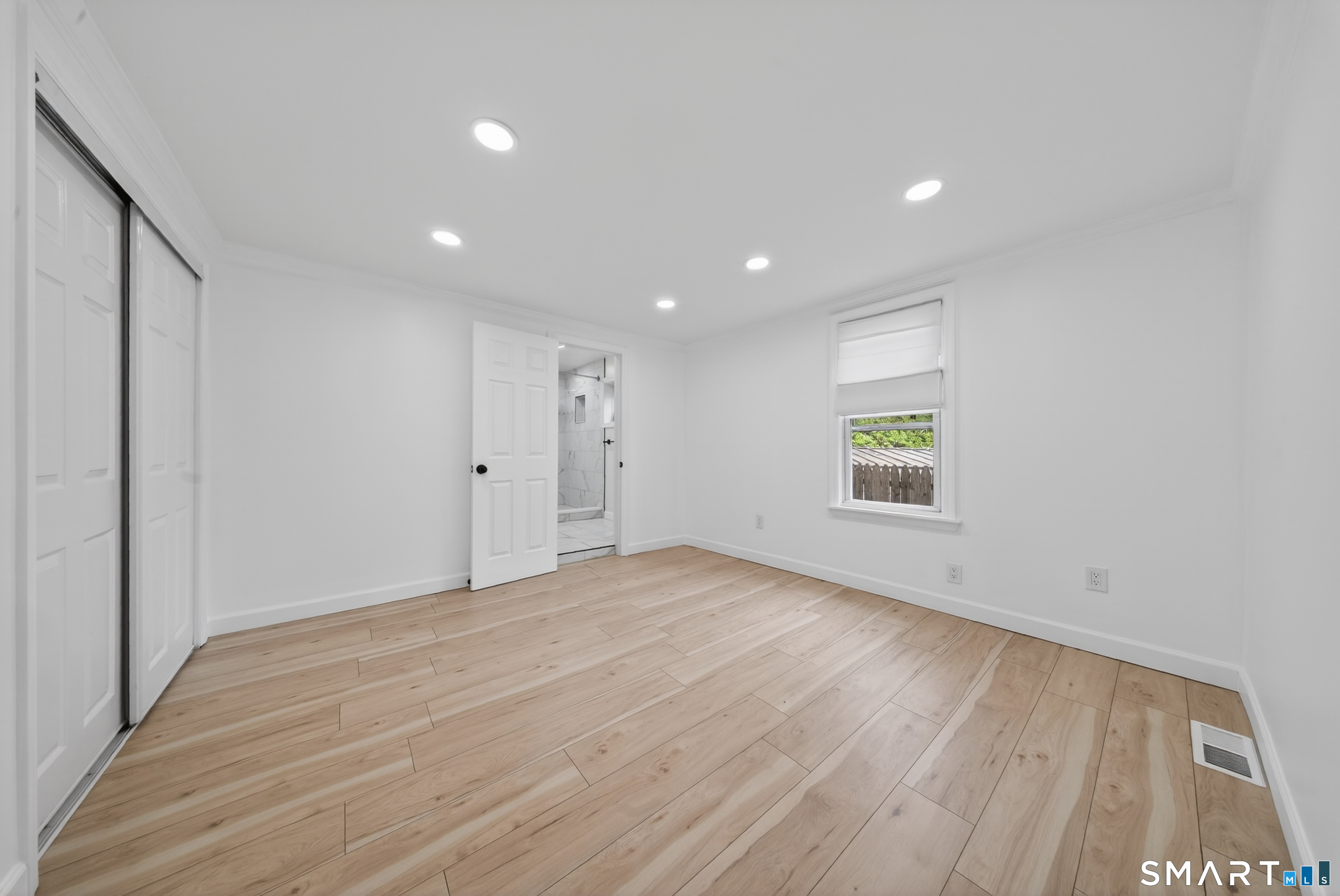 207 Hillcrest Road