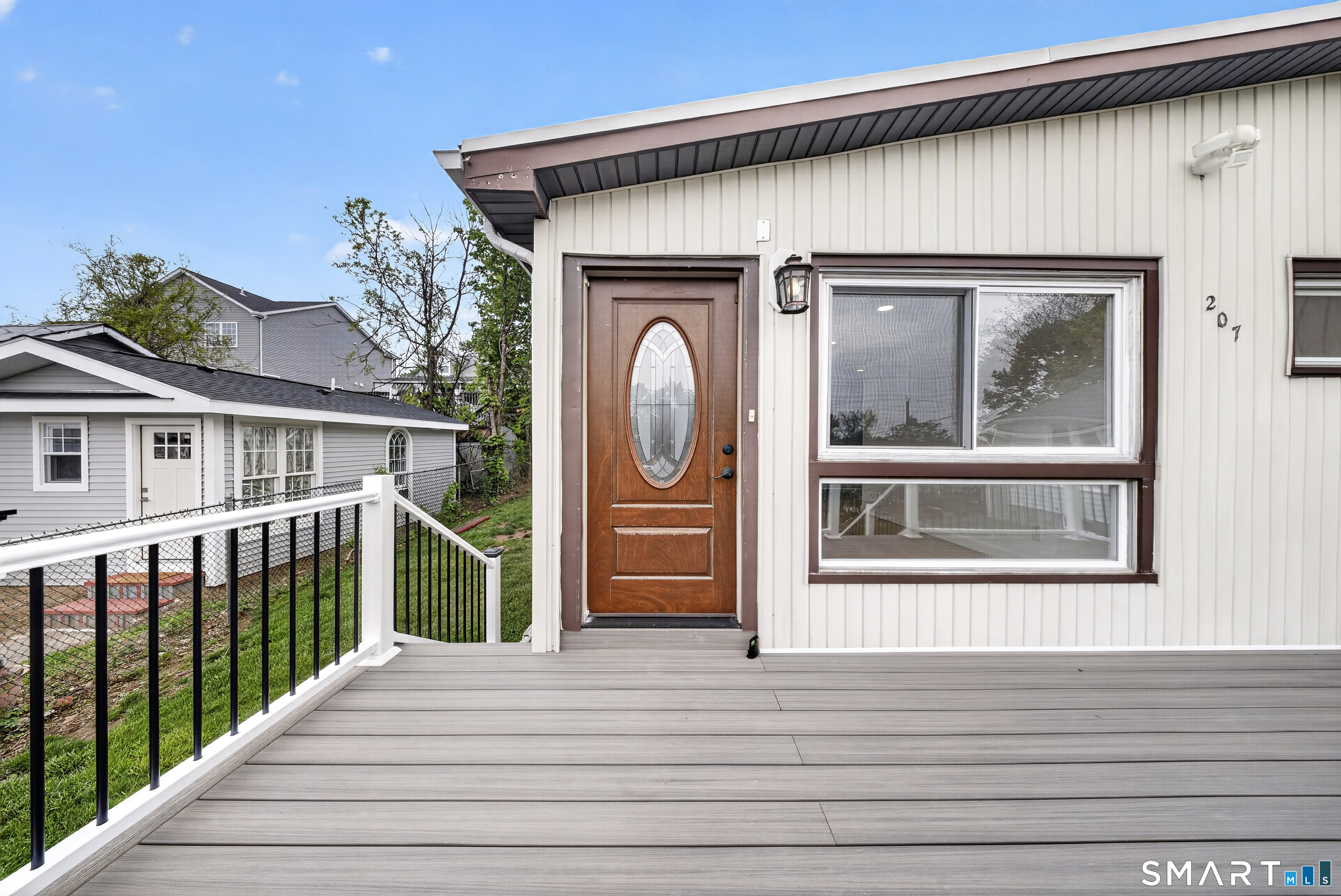 207 Hillcrest Road