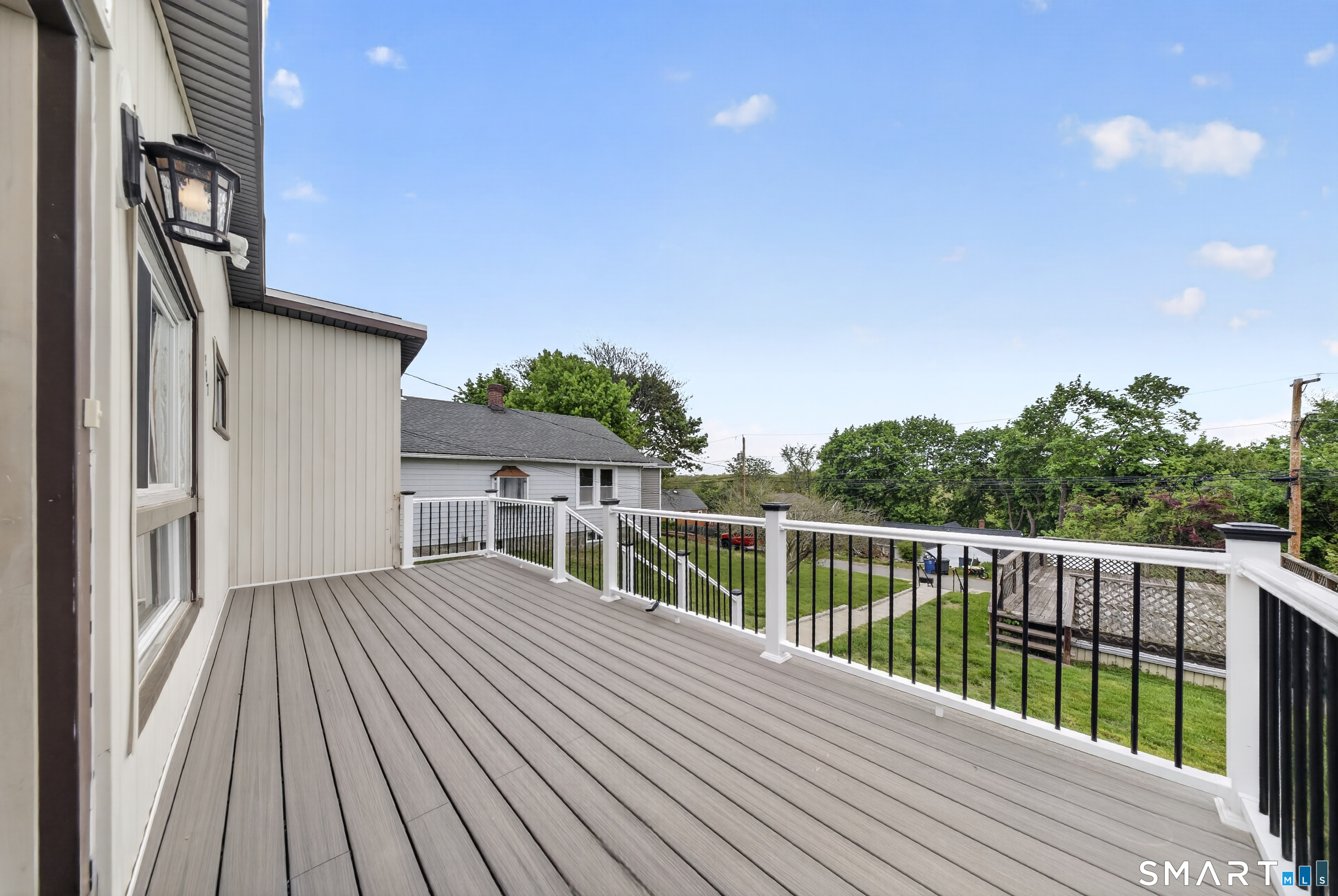 207 Hillcrest Road