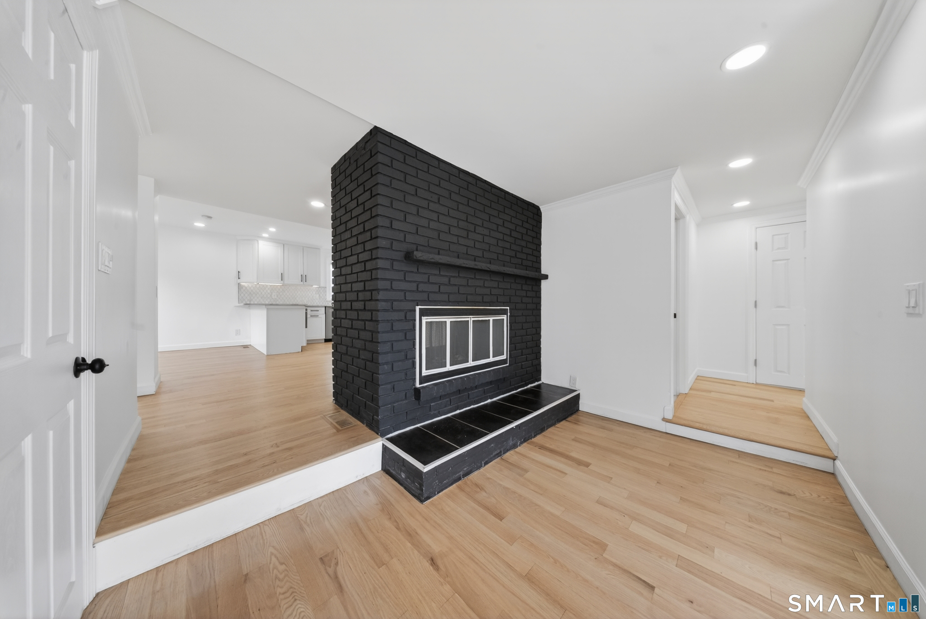 207 Hillcrest Road