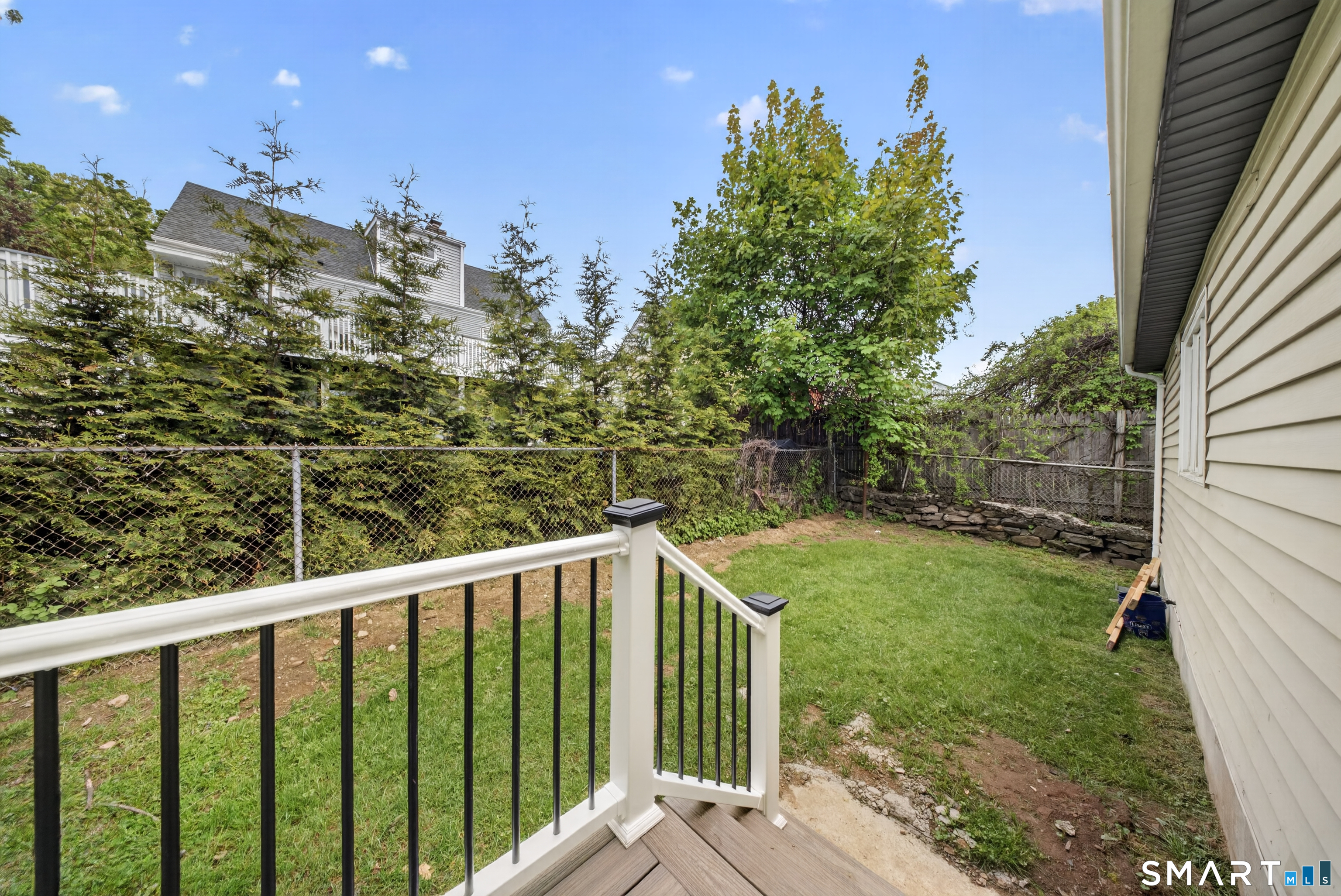 207 Hillcrest Road