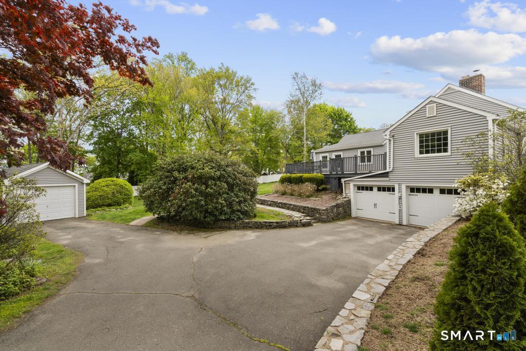 55 Highwood Road