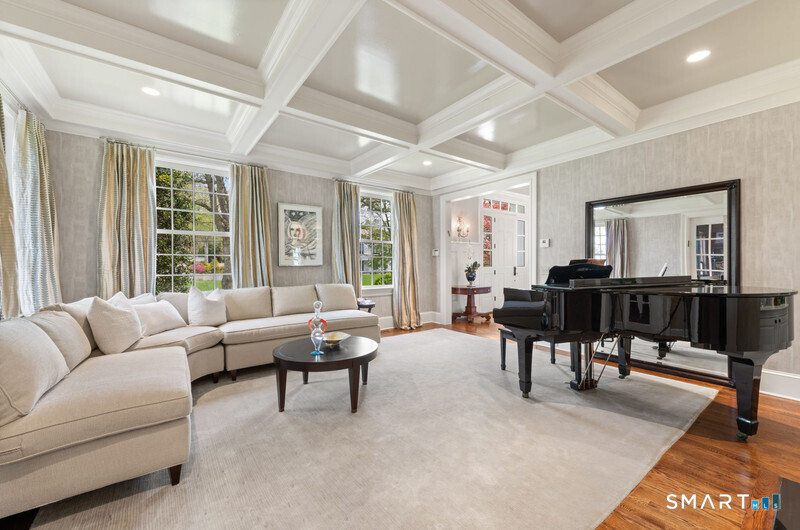 13 Rockyfield Road