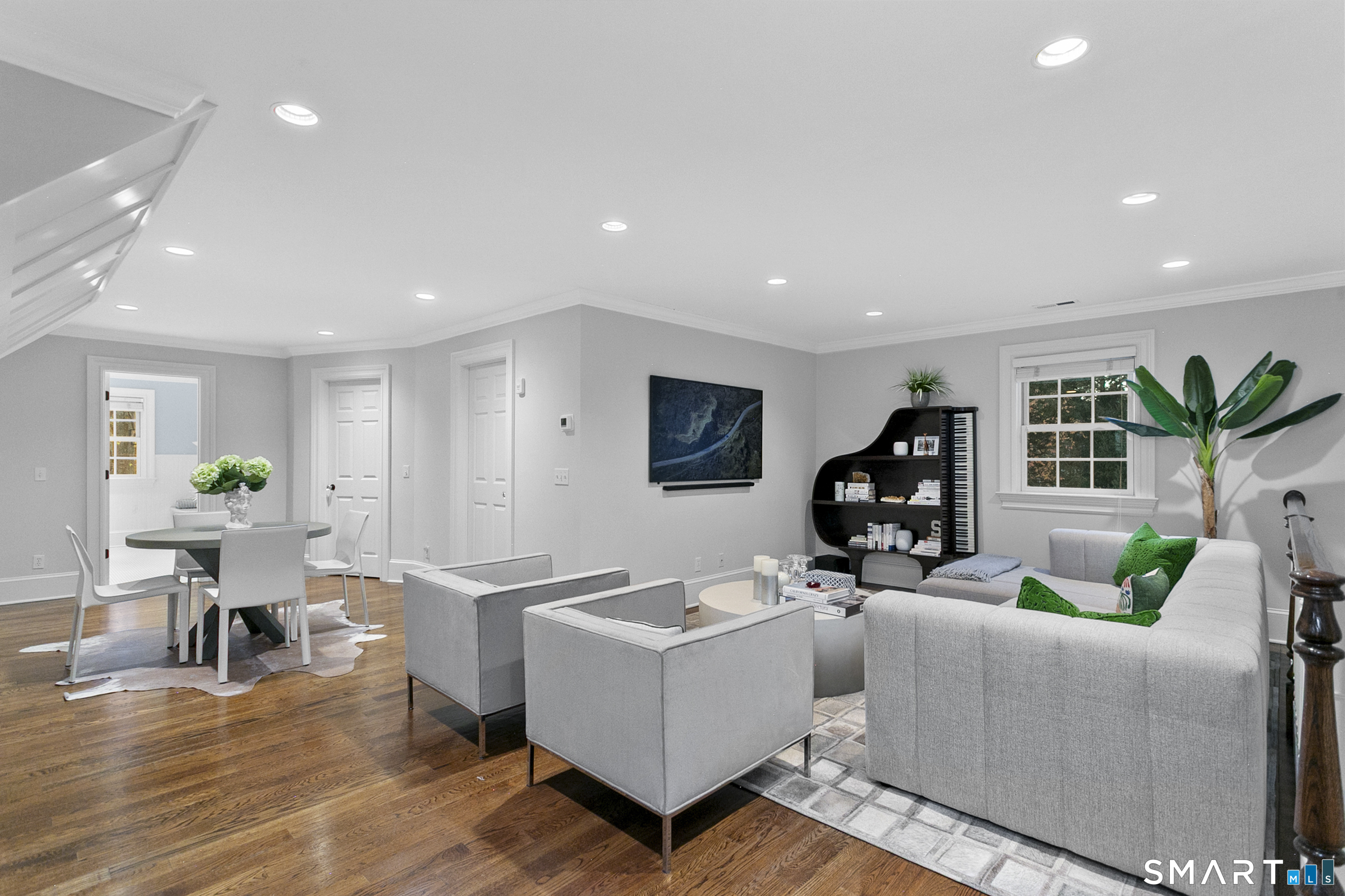 13 Rockyfield Road