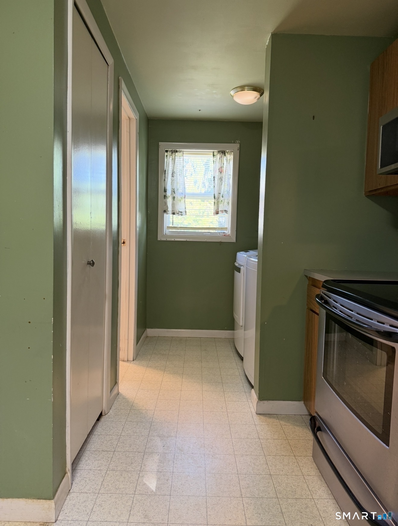 46 Knorr Avenue